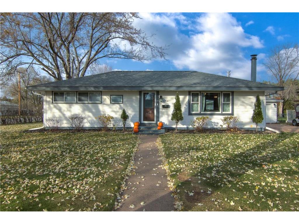 2258 Lynn Avenue Altoona WI 54720 1578385 image1