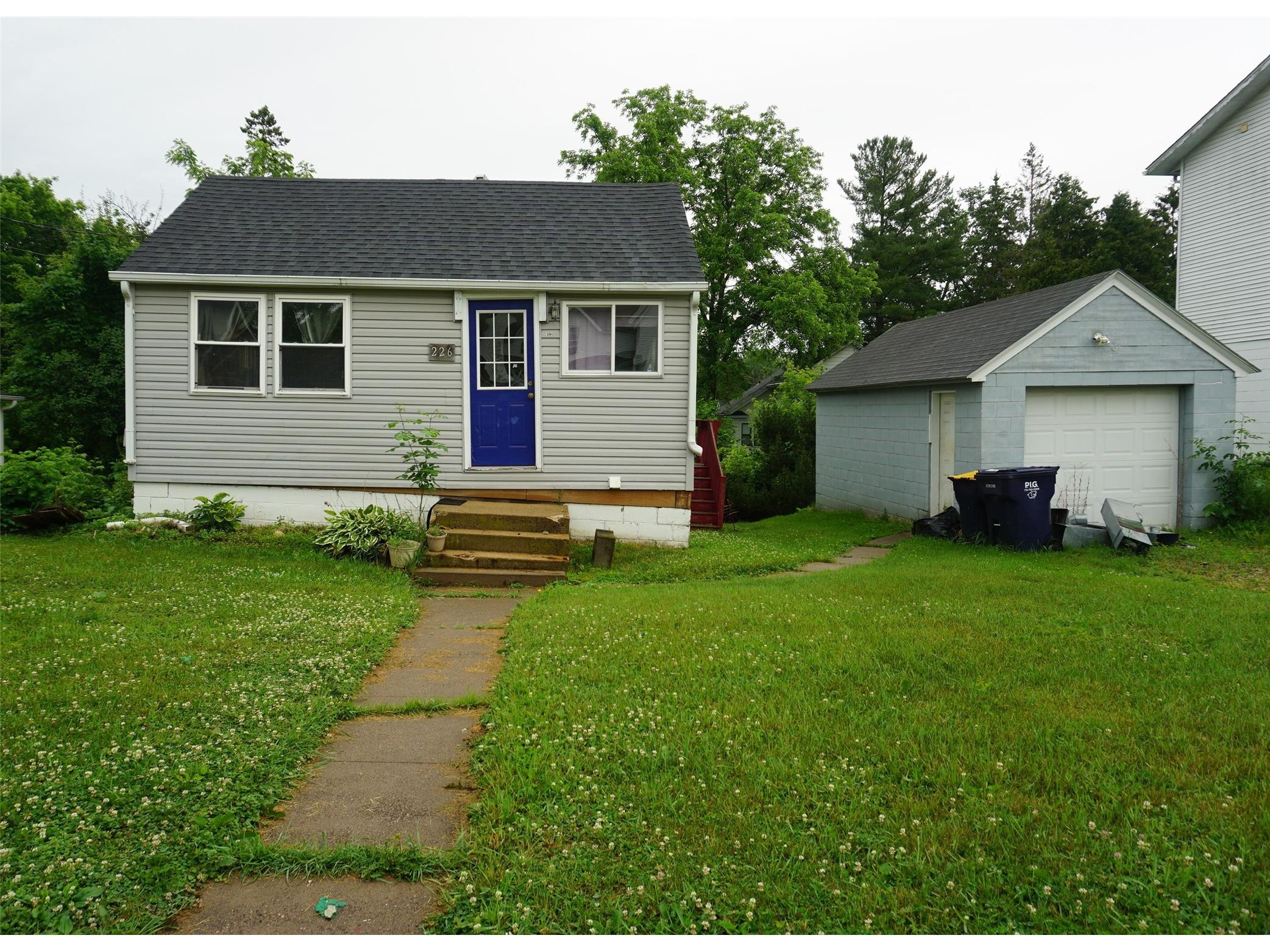 226 S Grant Street Ellsworth WI 54011 1602150 image1
