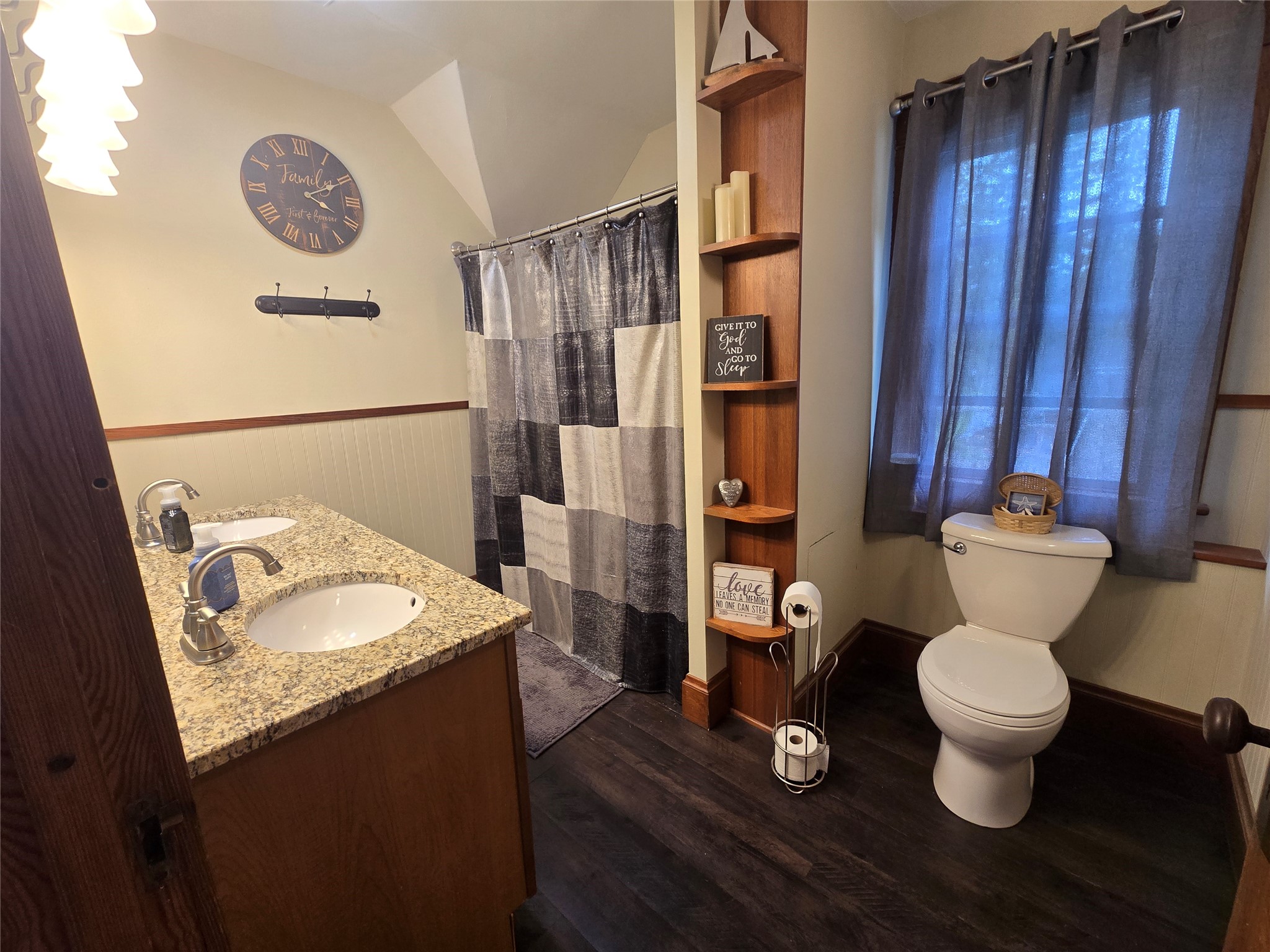 228 E Washington Avenue Fall Creek WI 54742 1602623 image15