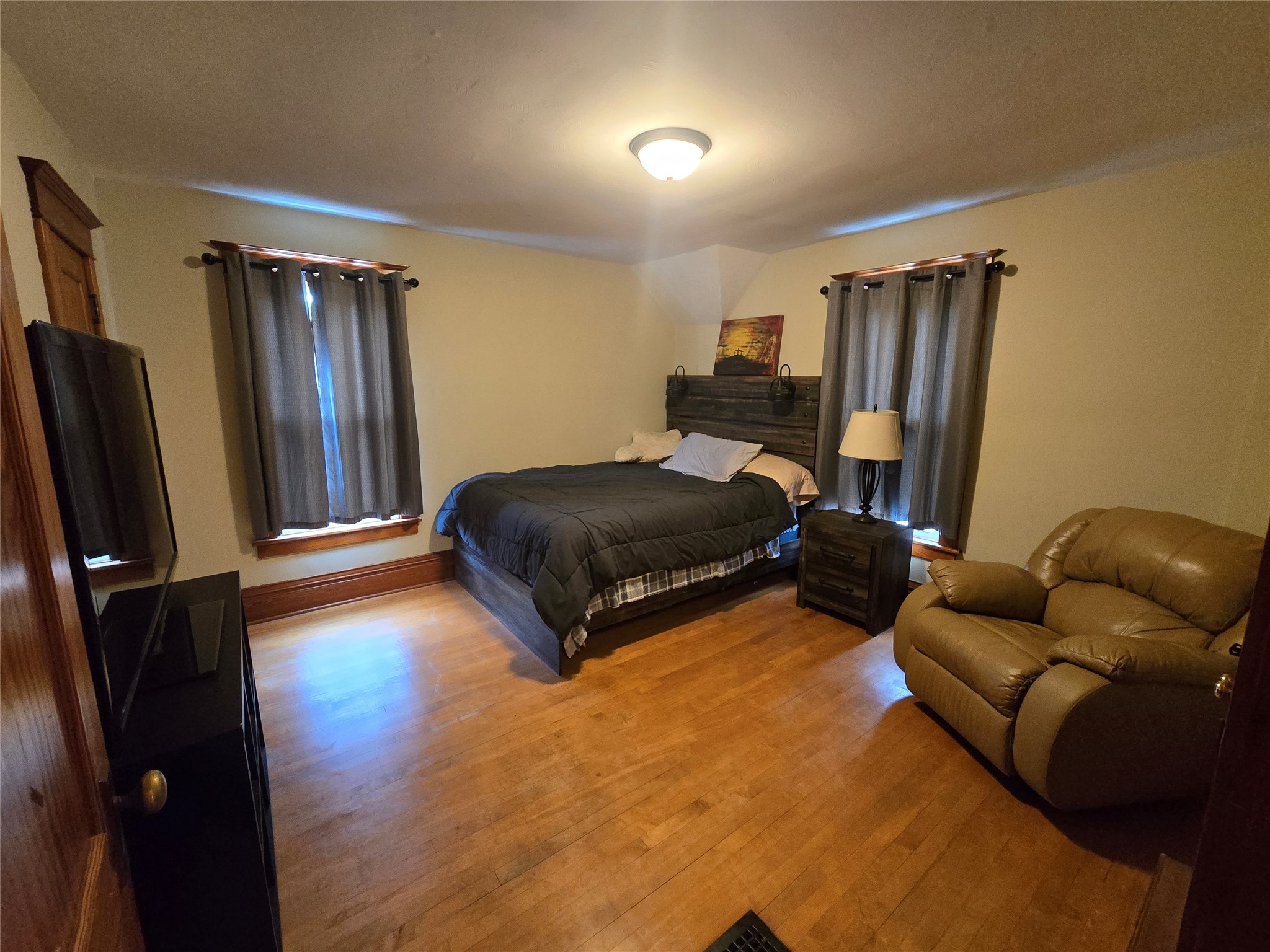 228 E Washington Avenue Fall Creek WI 54742 1602623 image18