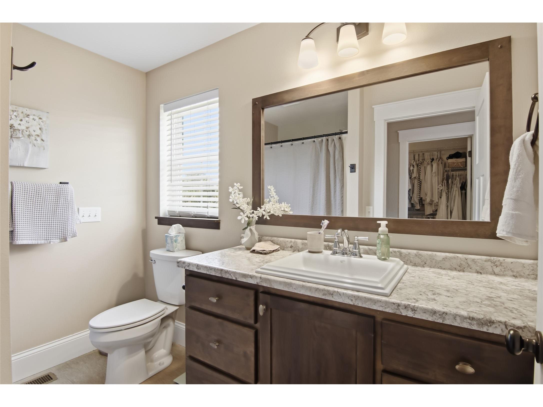 2292 Saint Andrews Drive Altoona WI 54720 1603074 image15