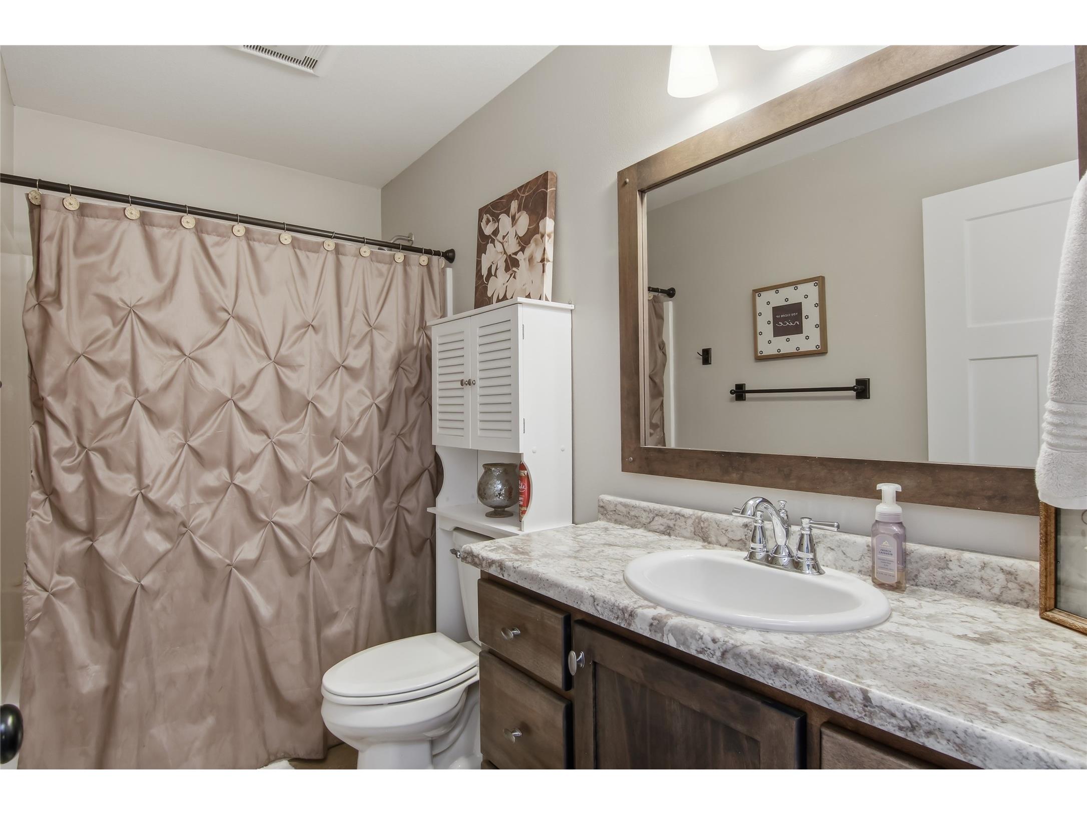 2292 Saint Andrews Drive Altoona WI 54720 1603074 image22