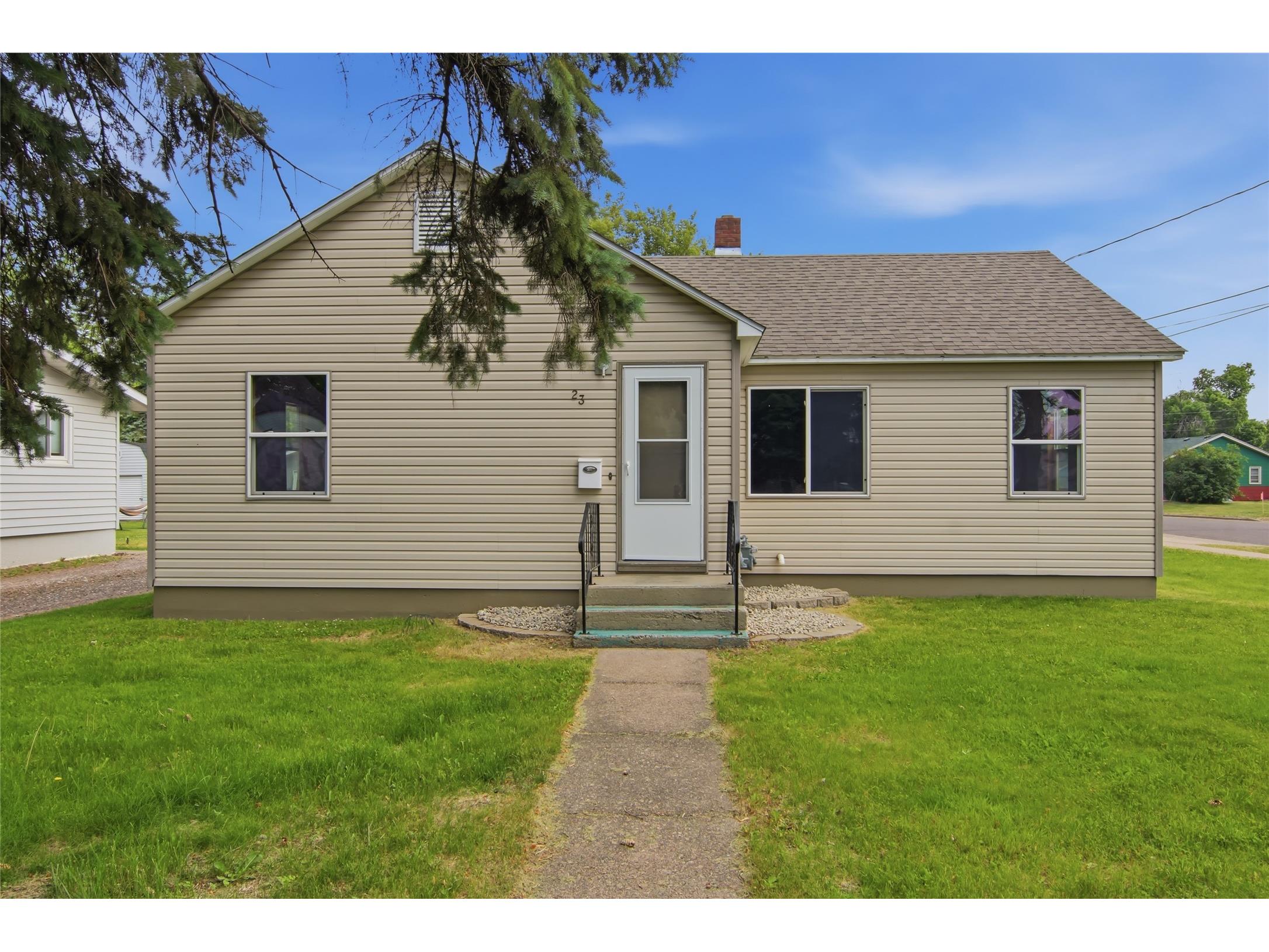 23 E Schneider Street Rice Lake WI 54868 1602015 image1