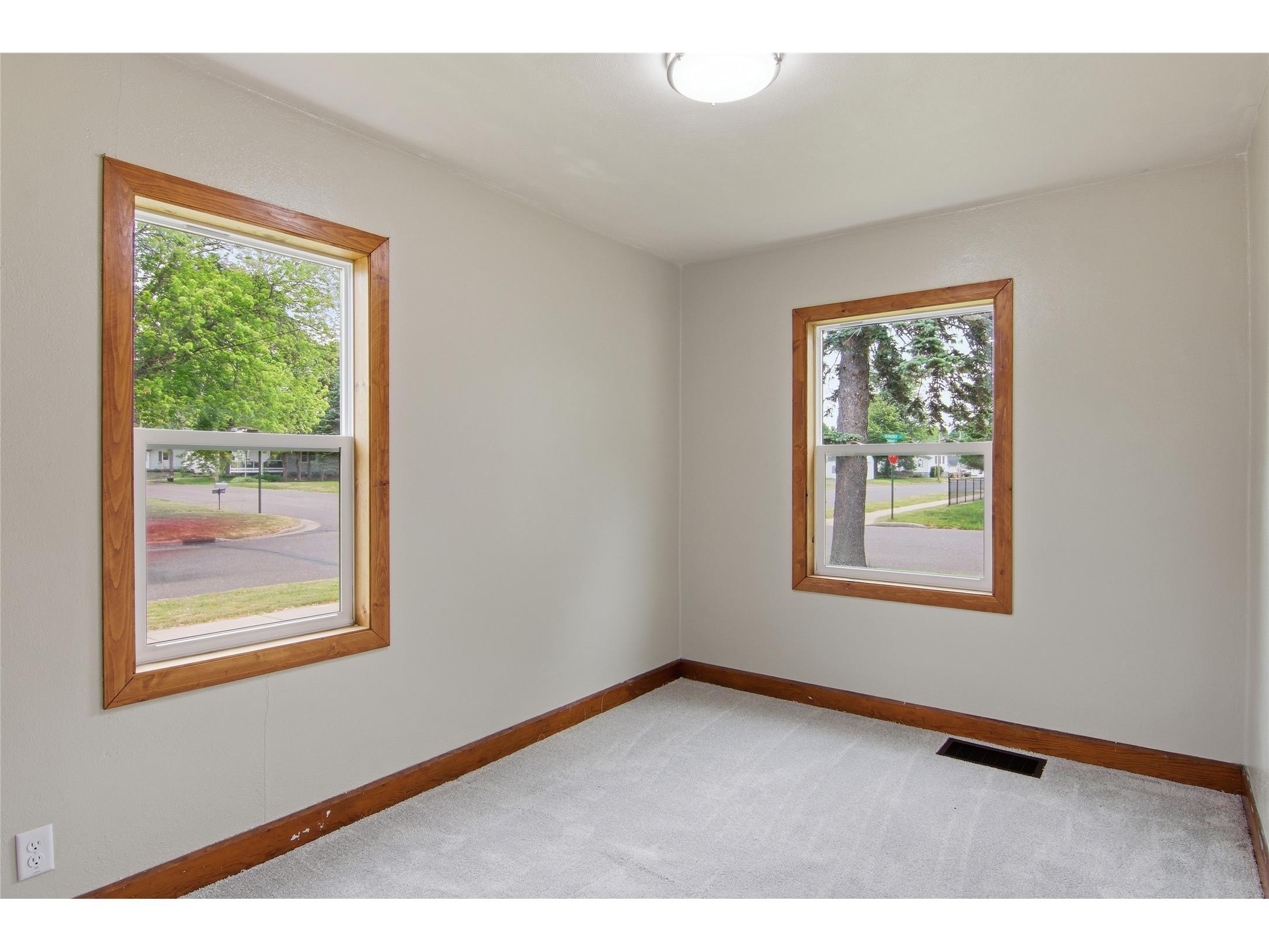 23 E Schneider Street Rice Lake WI 54868 1602015 image19
