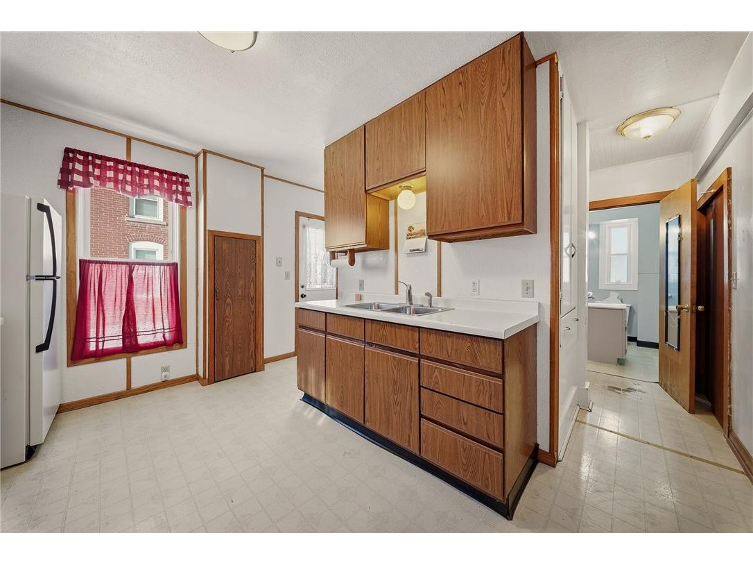 23 S Culver Street Chippewa Falls WI 54729 1598247 image8