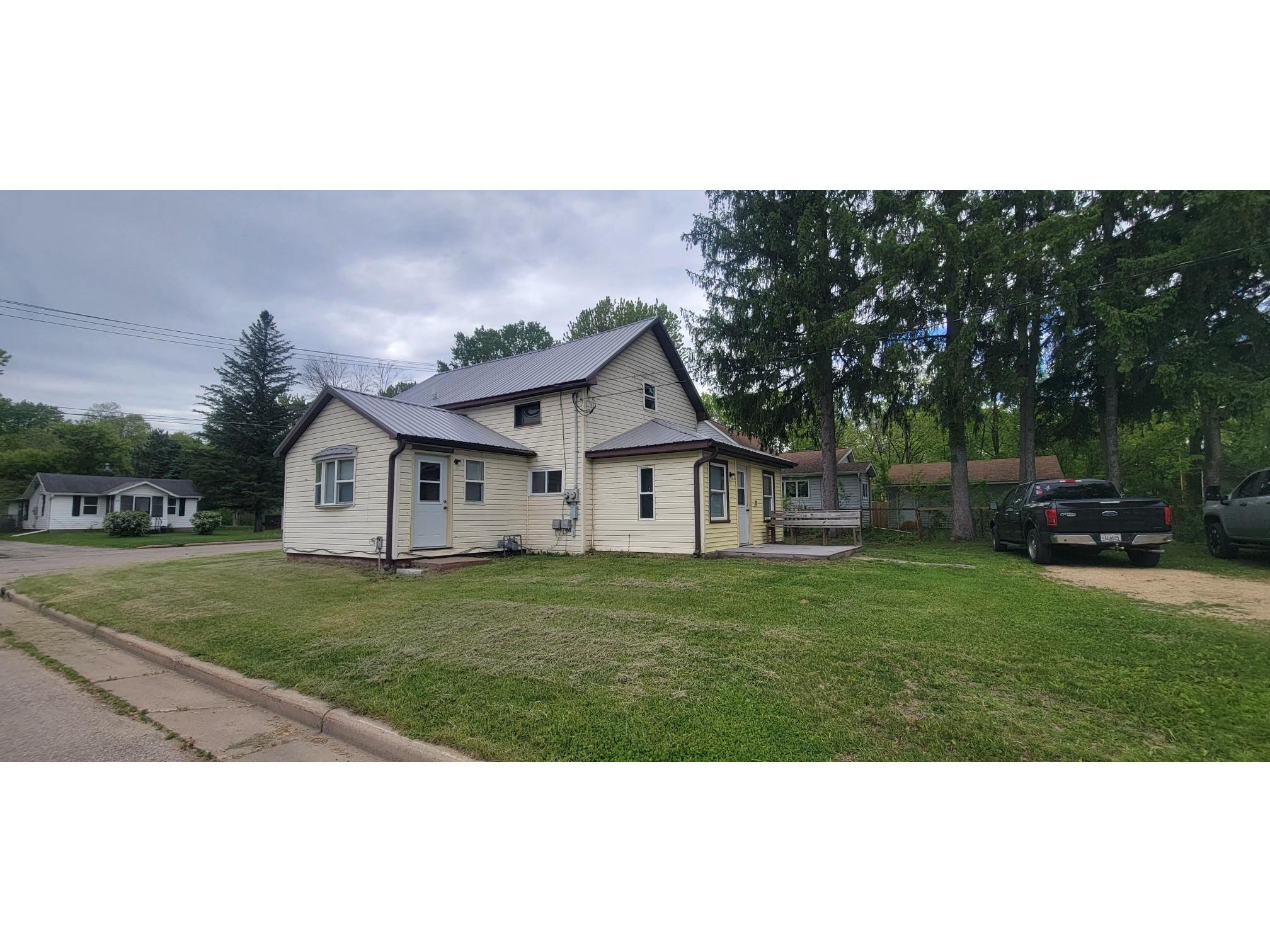 230 S 3rd Street #2 Black River Falls WI 54615 1601463 image1