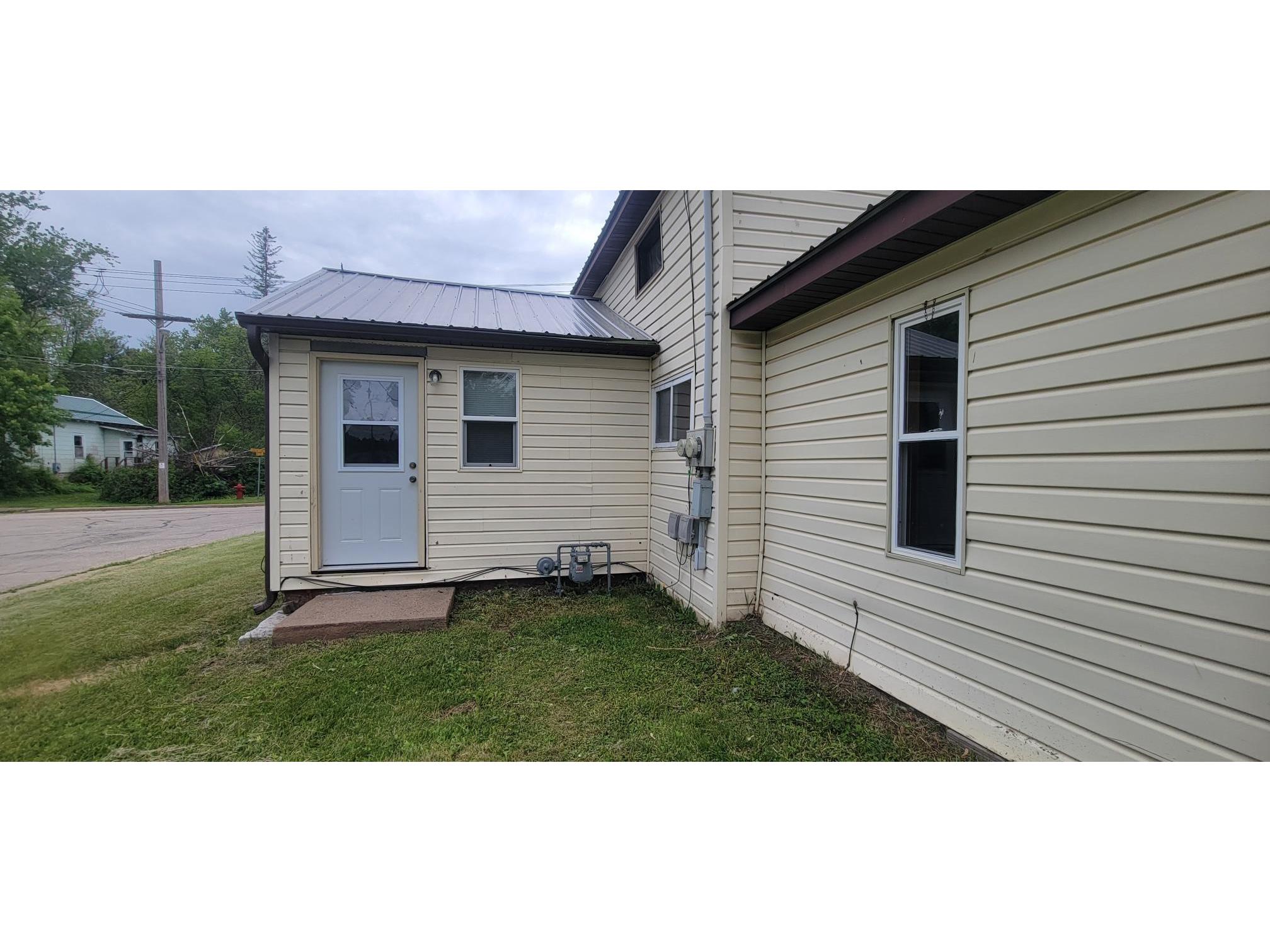 230 S 3rd Street #2 Black River Falls WI 54615 1601463 image3