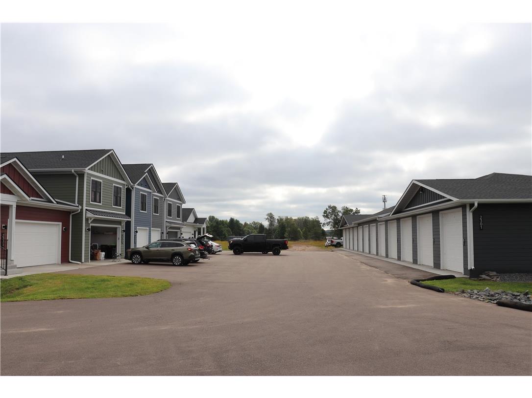 2301 Lake Road #3-7 9-12 Altoona WI 54720 1595102 image33