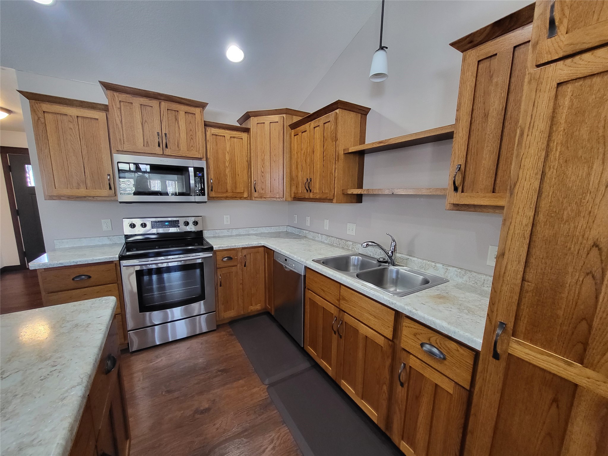 231 E Thomas Street Rice Lake WI 54868 1600292 image9