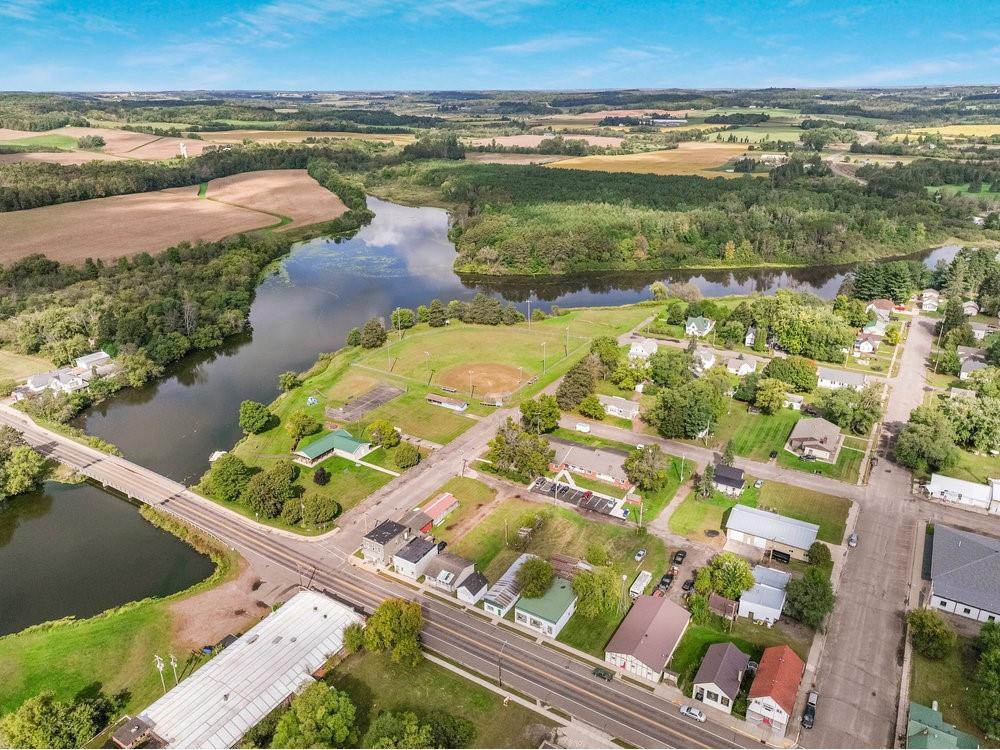 231 W Dallas Street Dallas WI 54733 1595818 image37