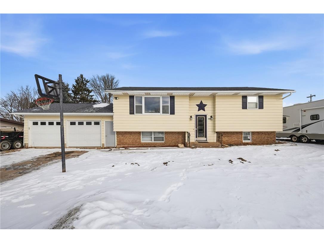 232 E Md Street Cadott WI 54727 1597842 image1