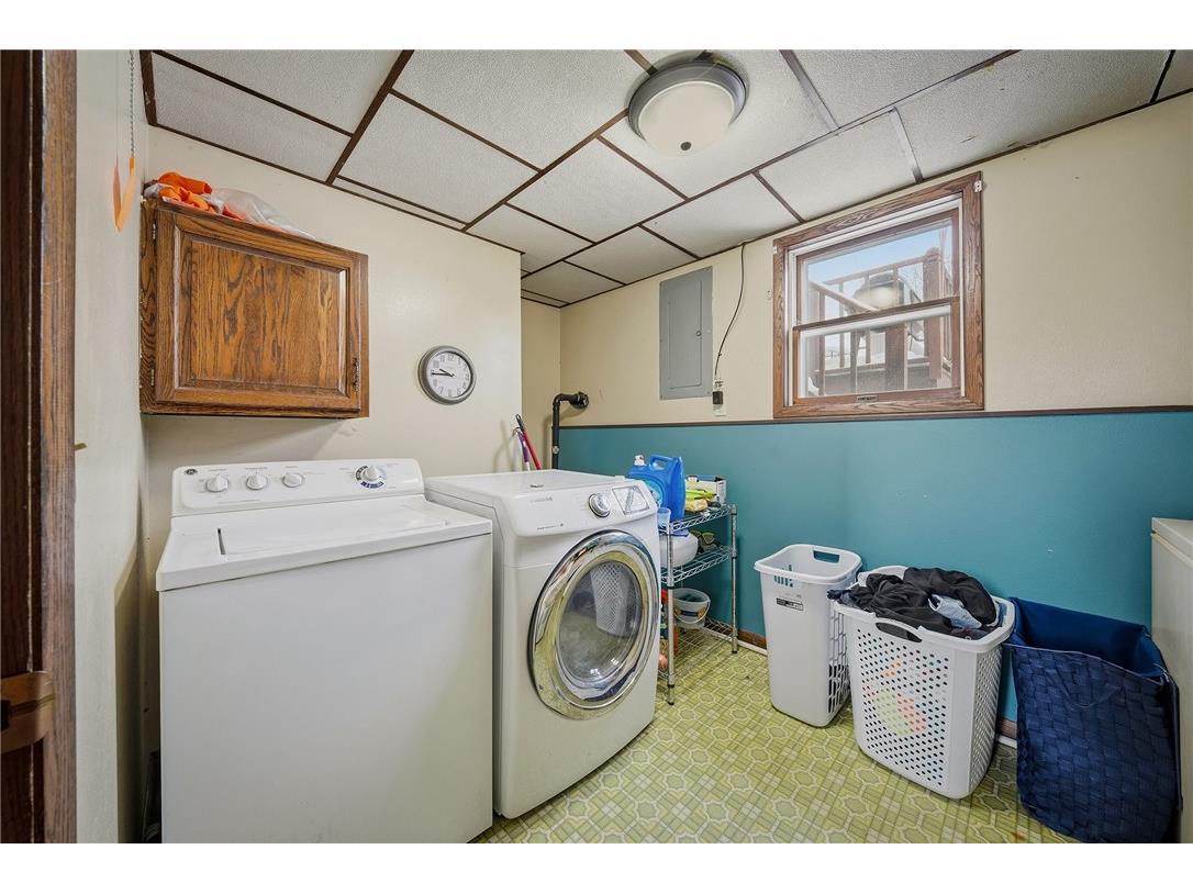 232 E Md Street Cadott WI 54727 1597842 image25