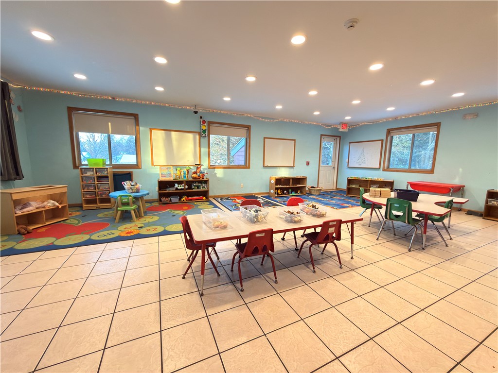 2328 N Hillcrest Parkway Altoona WI 54720 1597373 image9