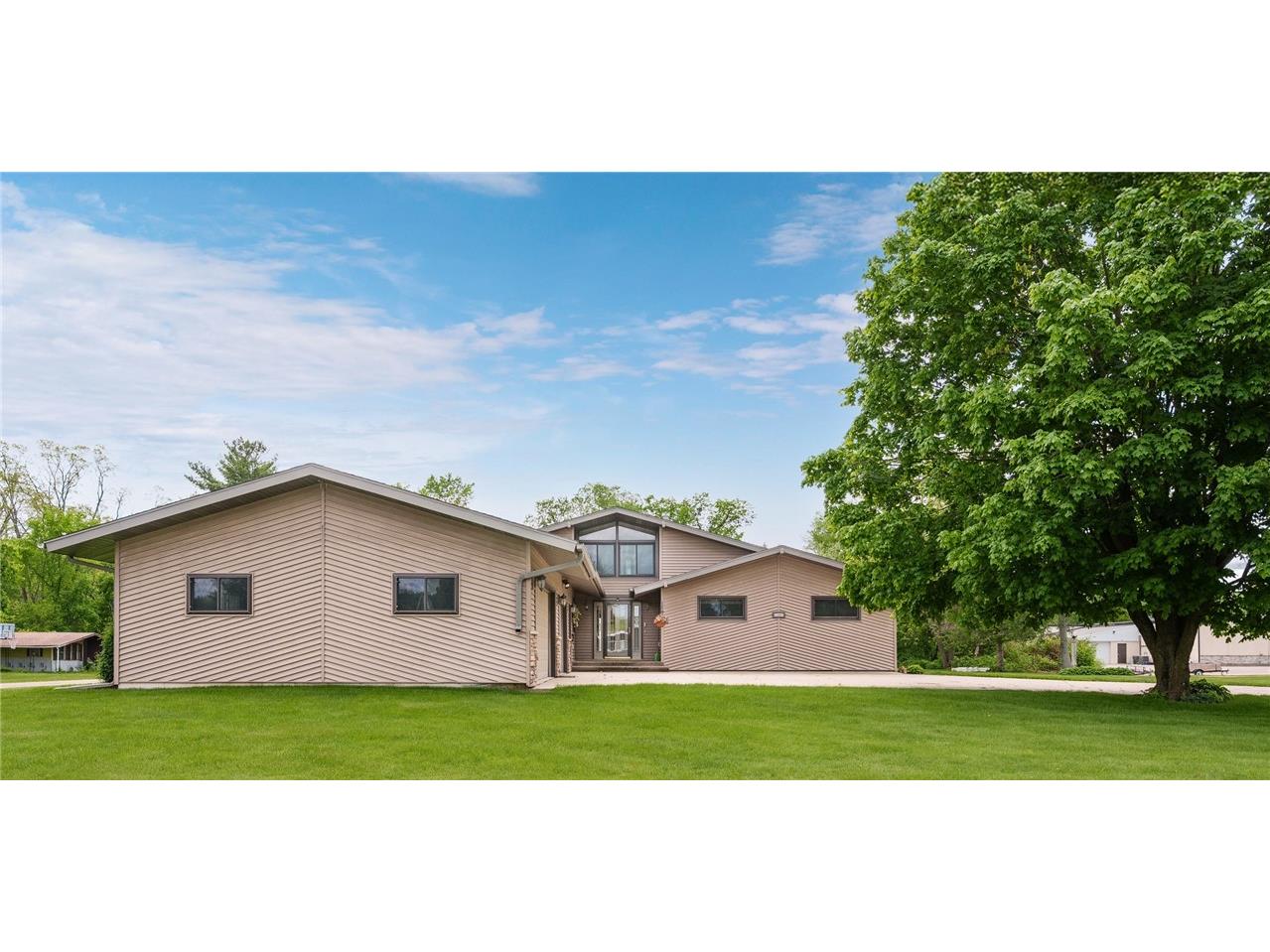 23497 Elm Street Independence WI 54747 1589147 image1