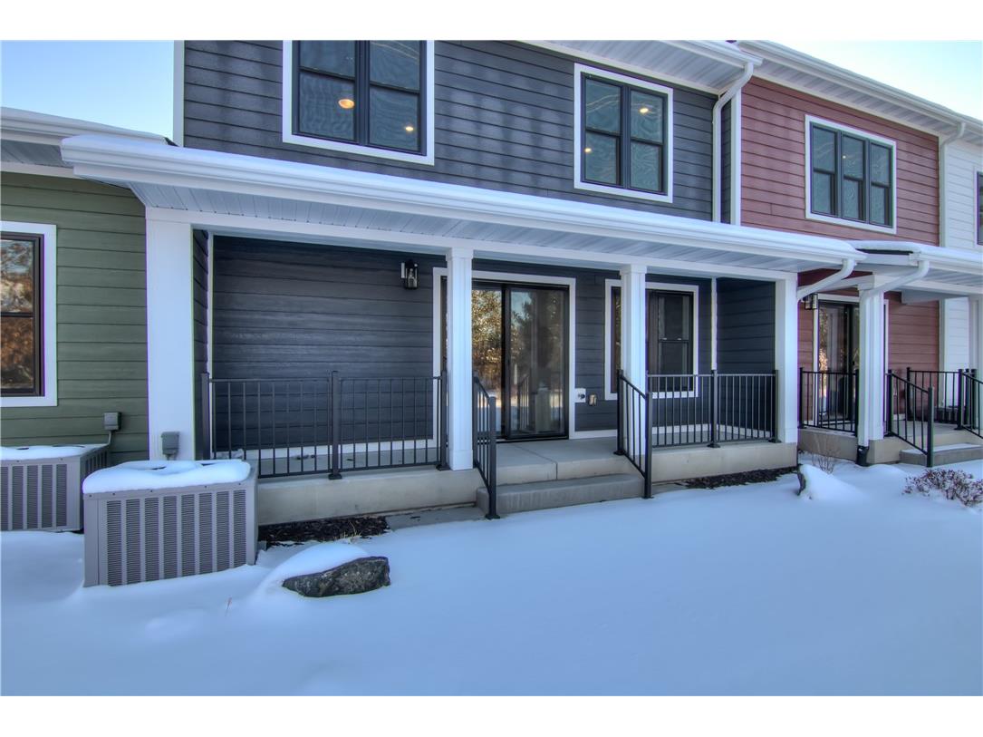 2359 Lake Road Altoona WI 54720 1588777 image1