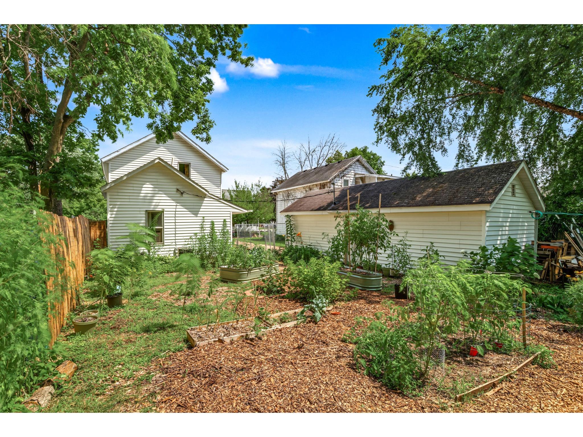 238 Illinois Street Eau Claire WI 54703 1603408 image18