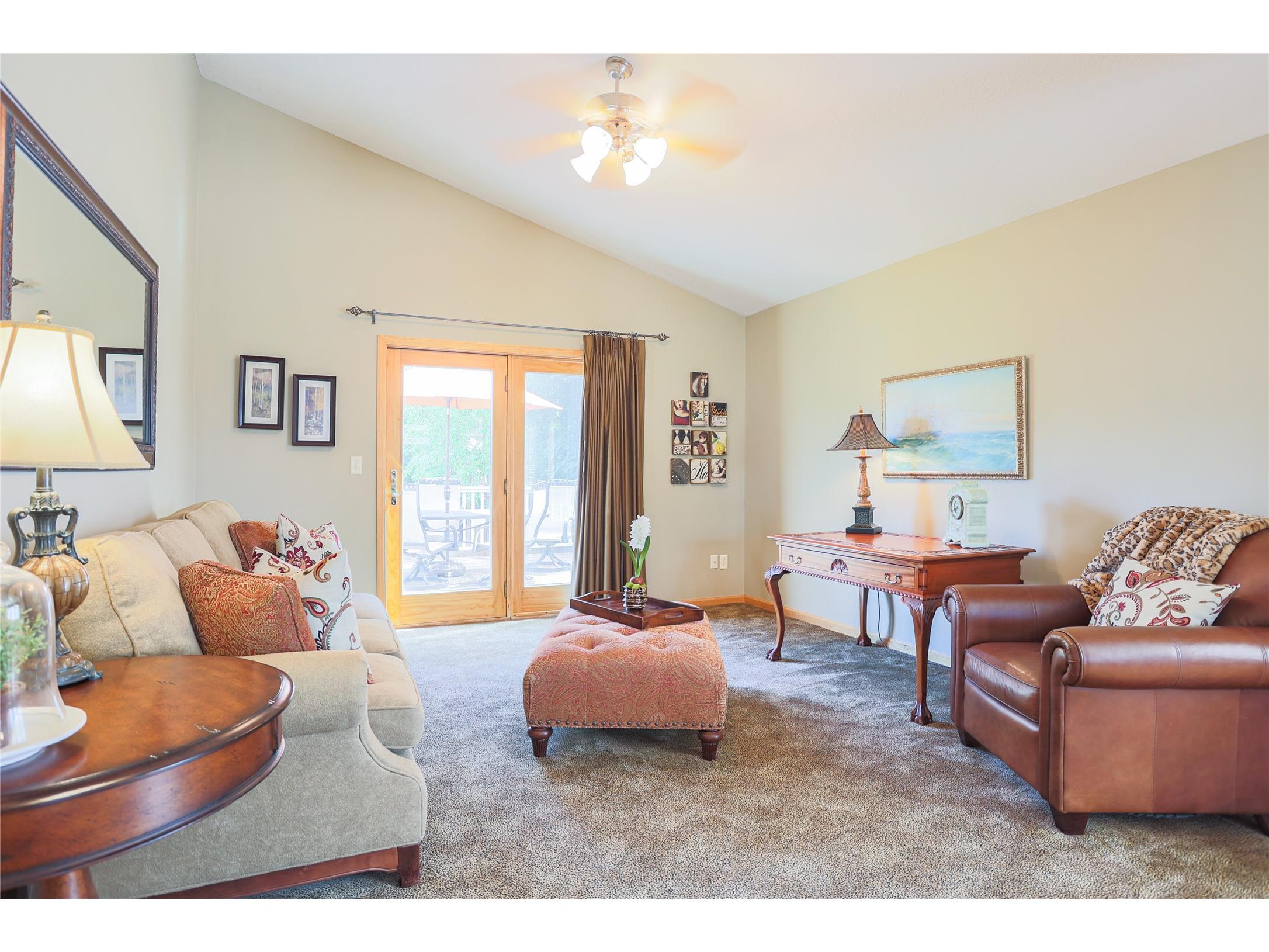 2400 Emerald Bend Hudson WI 54016 1601816 image21