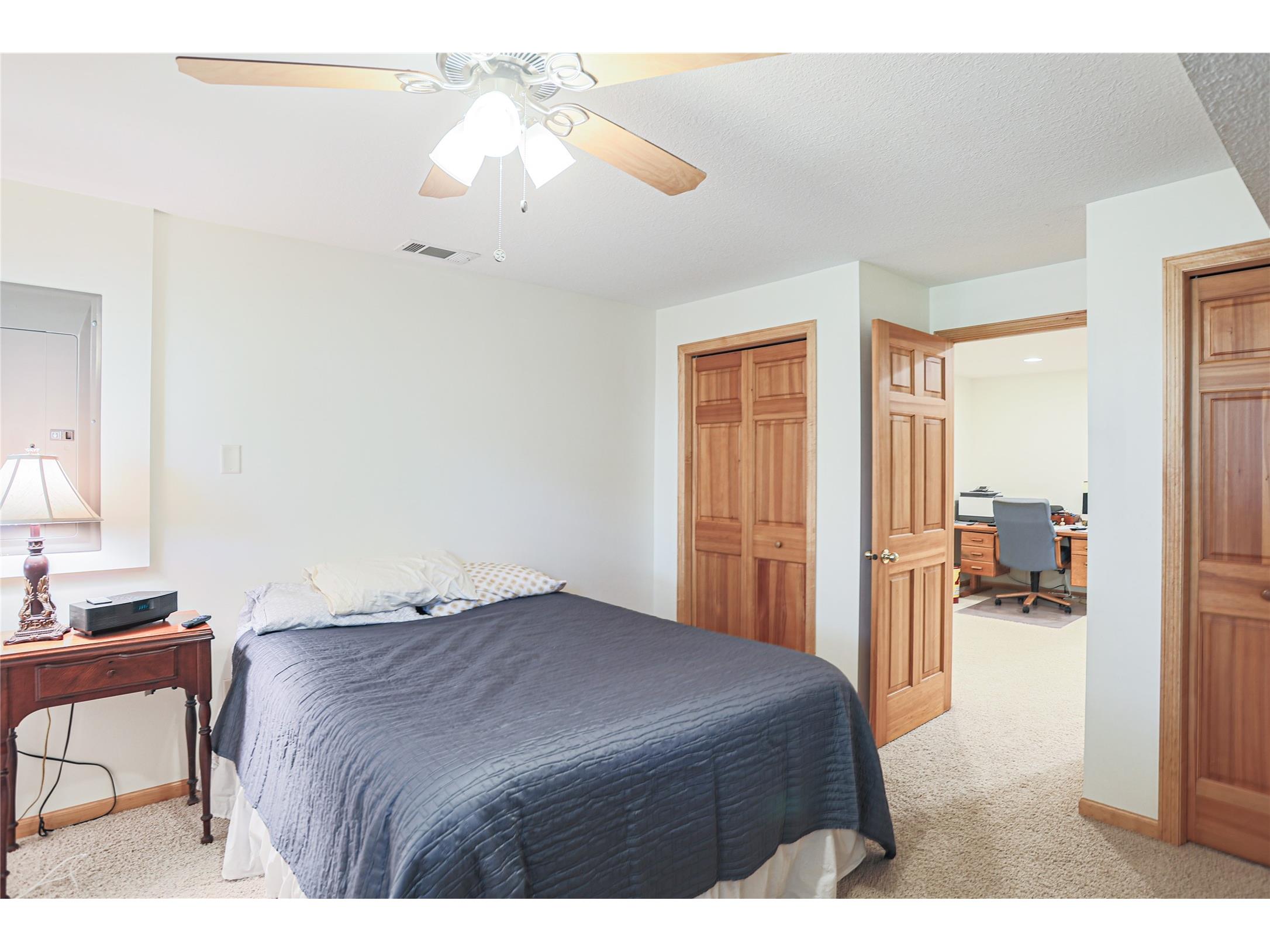 2400 Emerald Bend Hudson WI 54016 1601816 image33