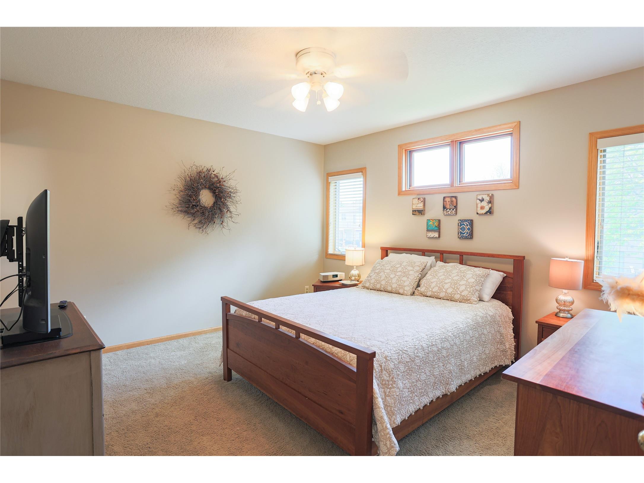 2400 Emerald Bend Hudson WI 54016 1601816 image37