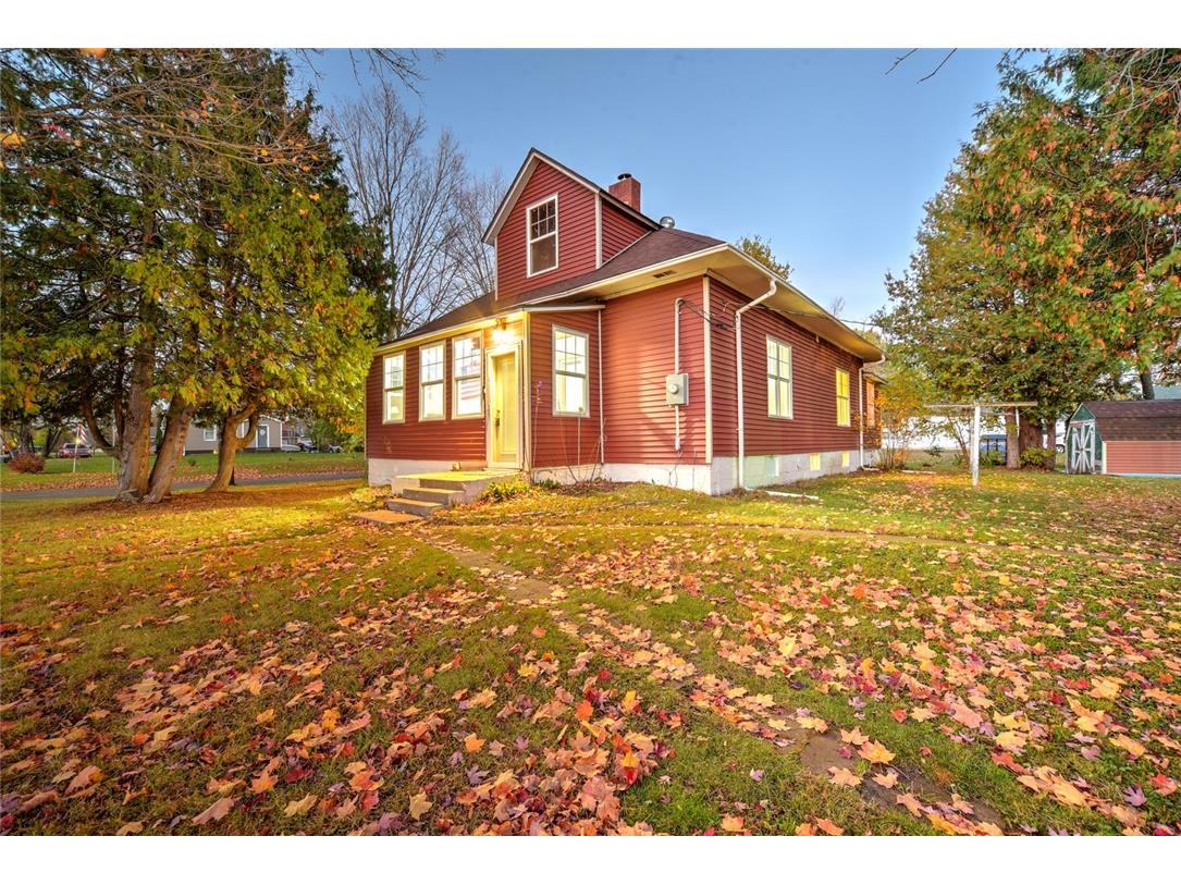 24014 Hanson Avenue Siren WI 54872 1596946 image1