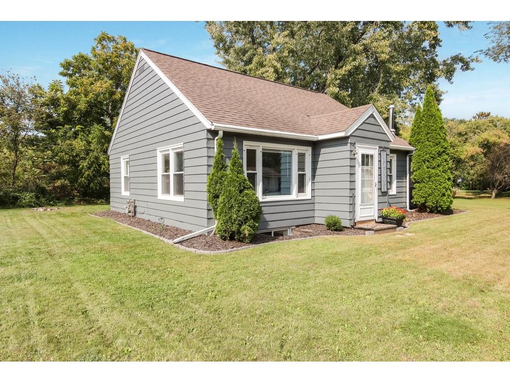 2402 Crescent Avenue Eau Claire WI 54703 1595814 image1