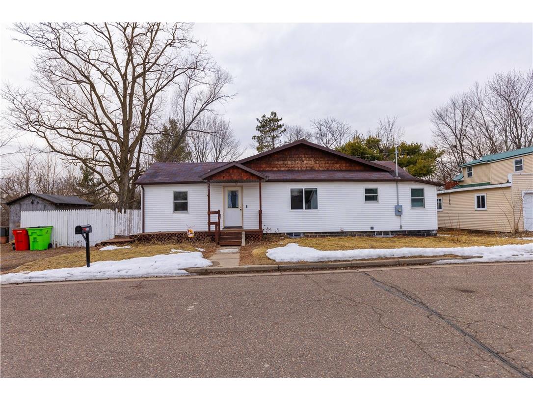 241 N Pine Street Cadott WI 54727 1589542 image1