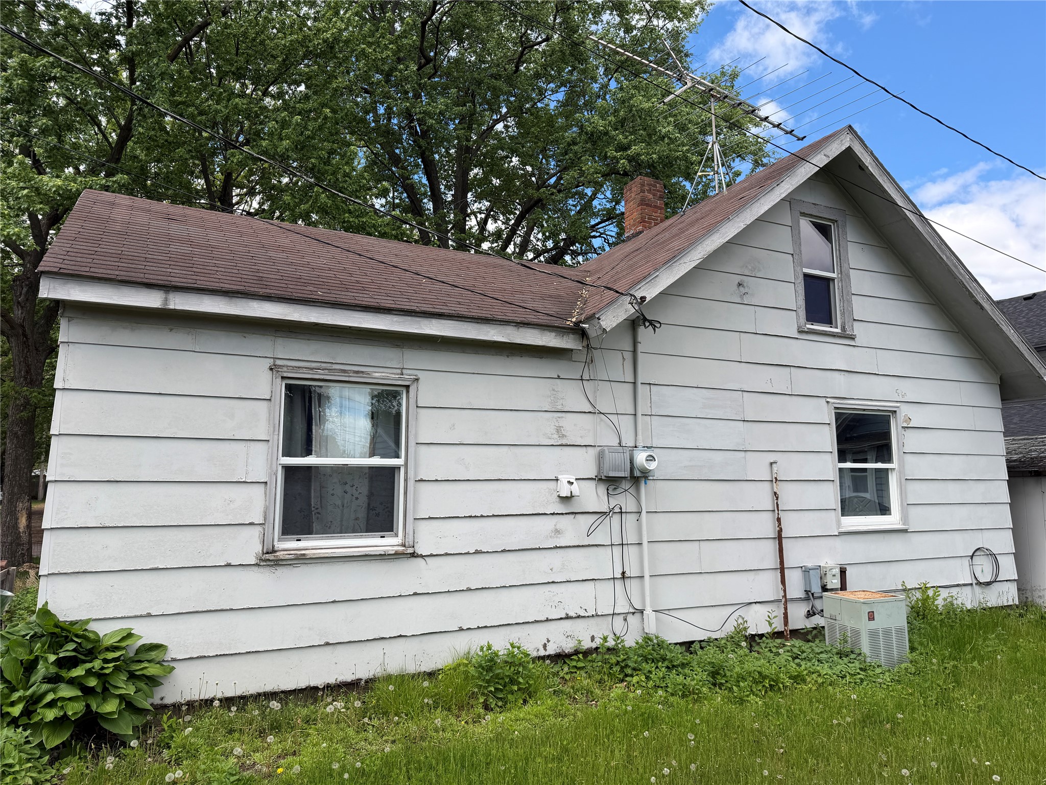 2423 6th Street Eau Claire WI 54703 1601391 image3