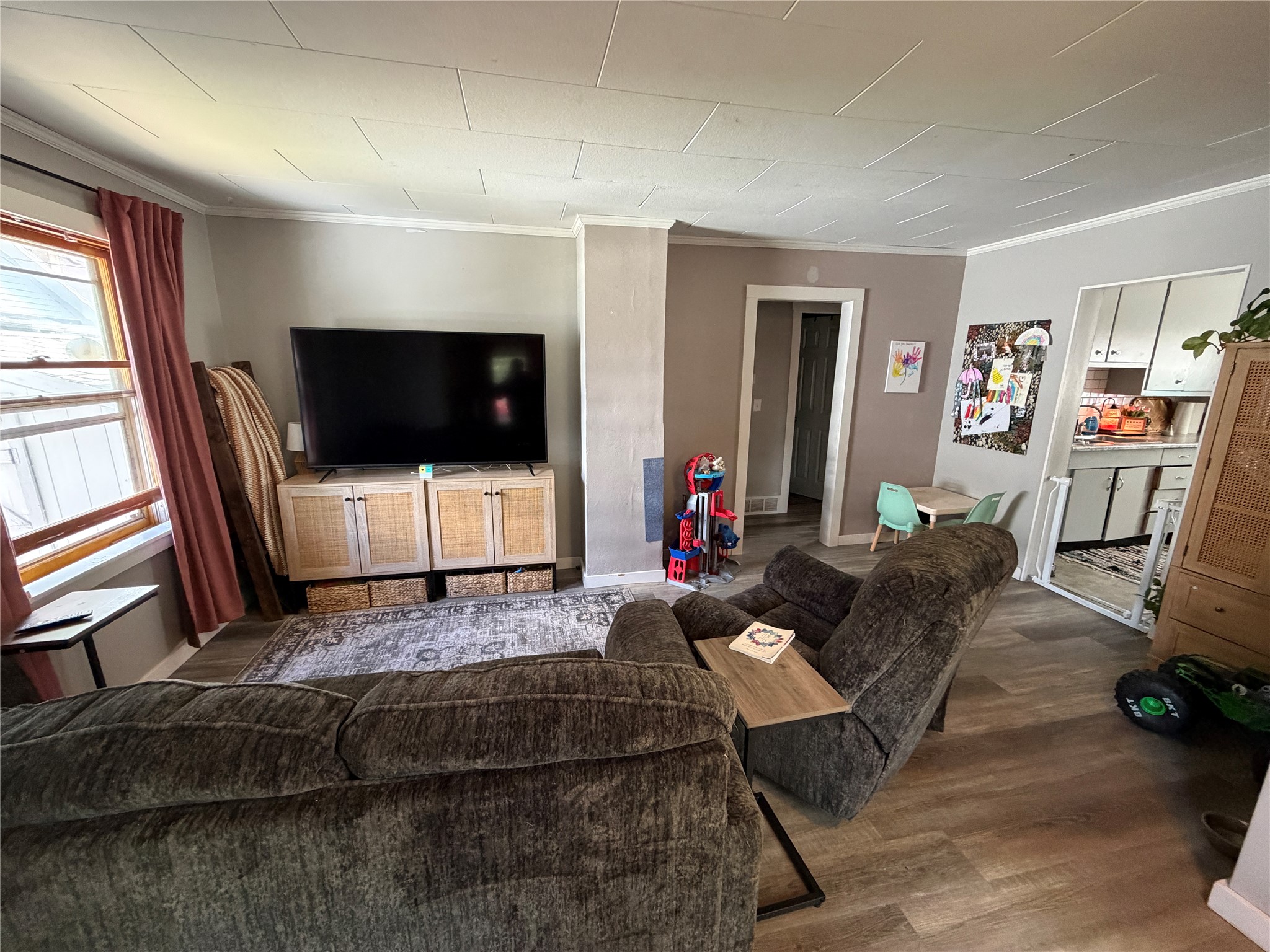2423 6th Street Eau Claire WI 54703 1601391 image4