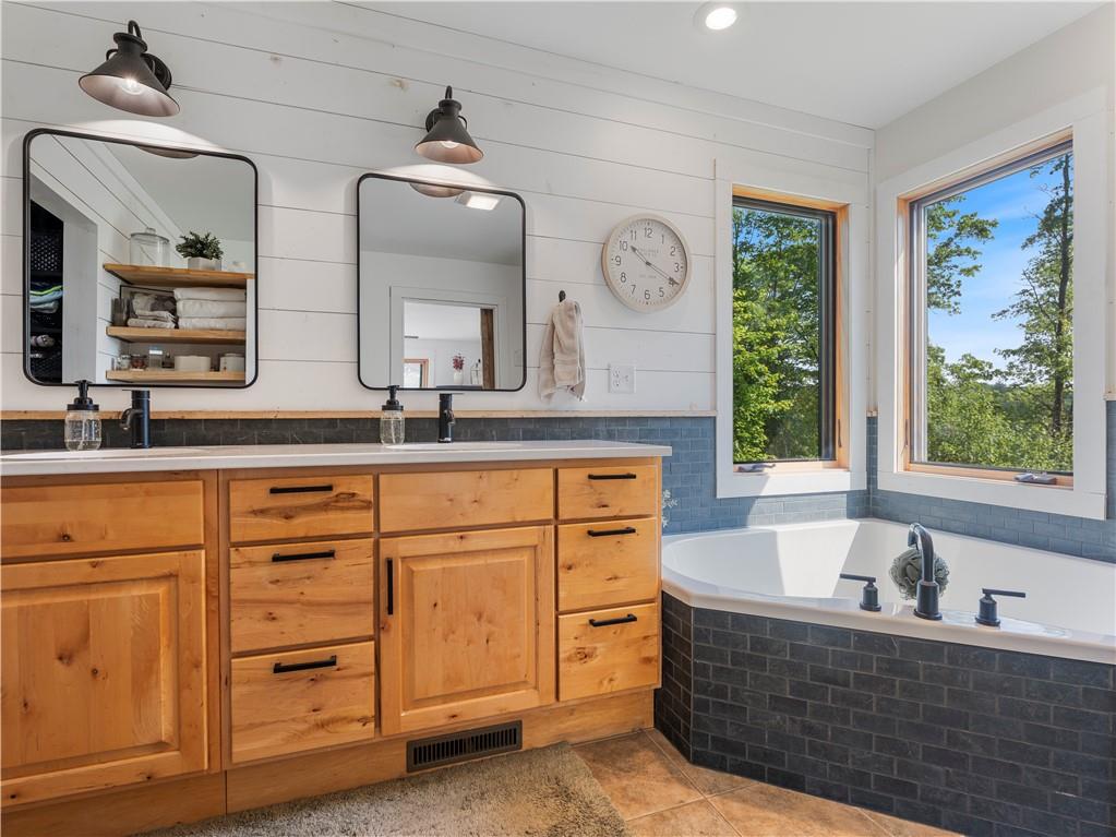 2424 12 3/4 Avenue Cameron WI 54822 - Pokegema 1592314 image21