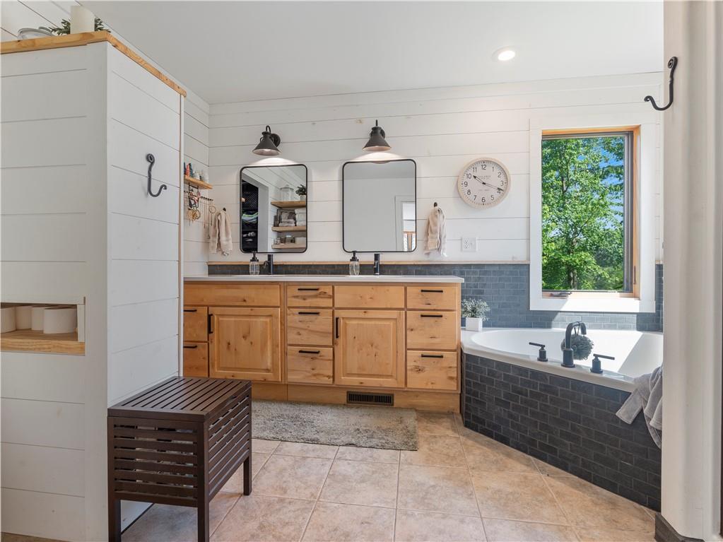 2424 12 3/4 Avenue Cameron WI 54822 - Pokegema 1592314 image22