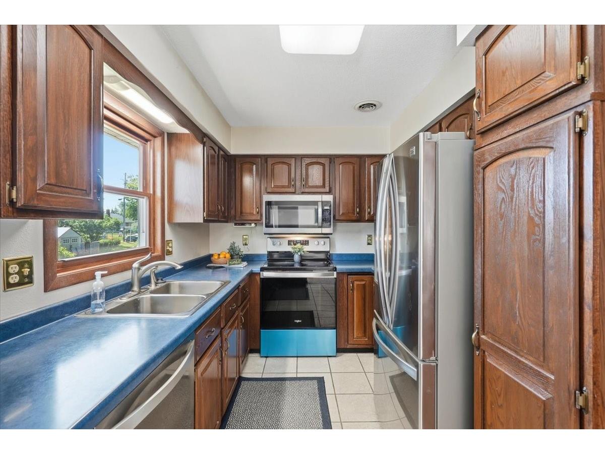 2439 14th Street Eau Claire WI 54703 1601424 image12