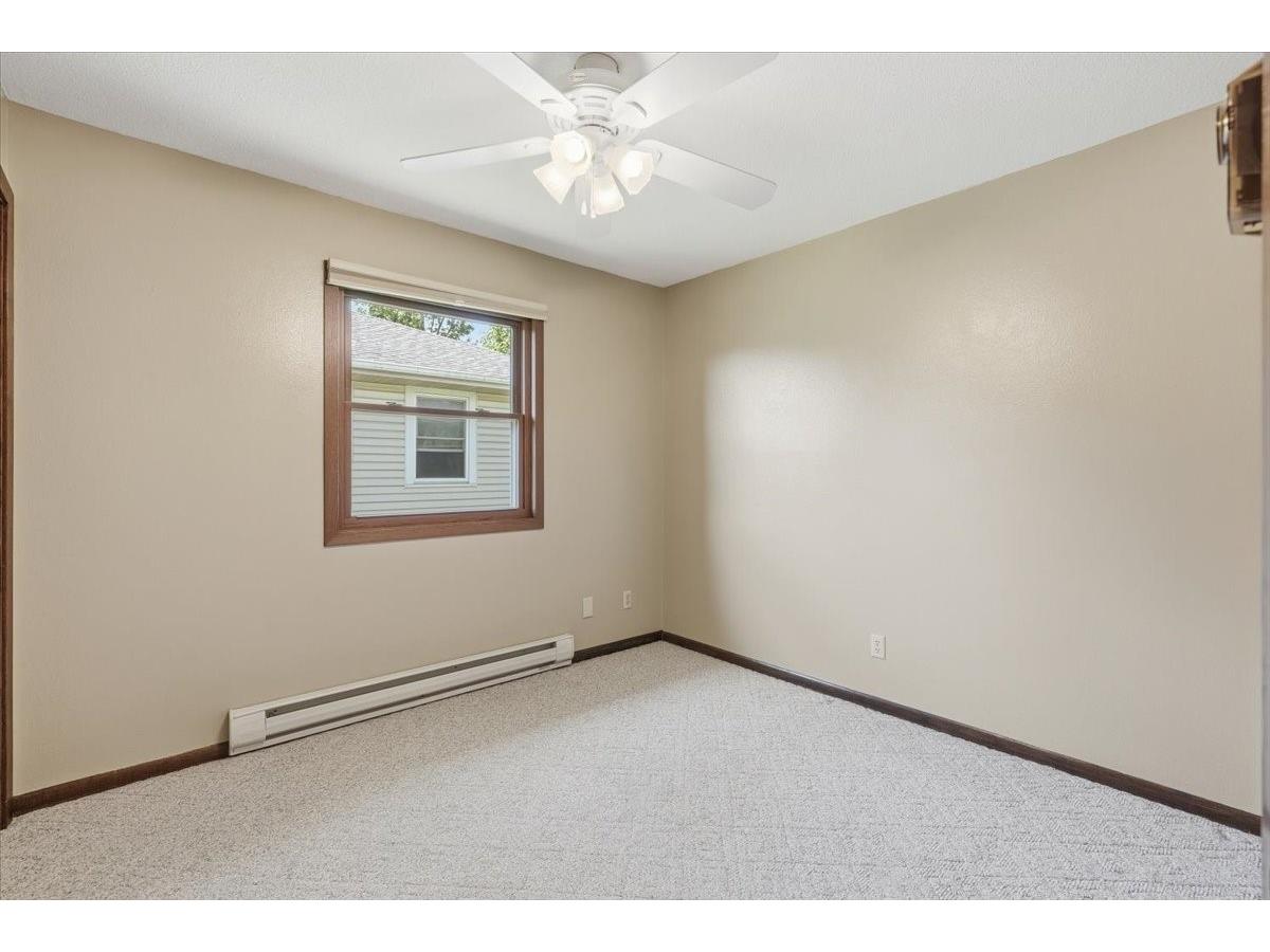 2439 14th Street Eau Claire WI 54703 1601424 image21