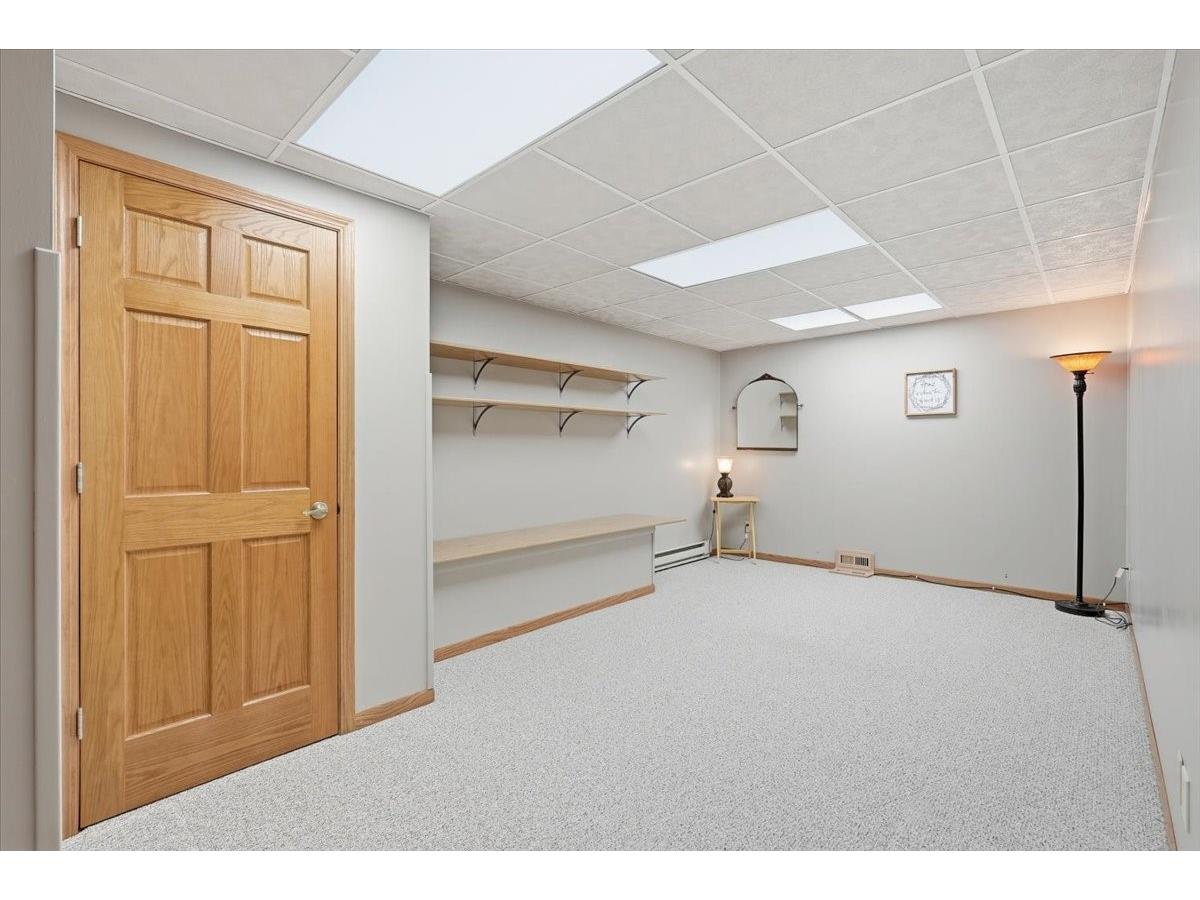 2439 14th Street Eau Claire WI 54703 1601424 image25