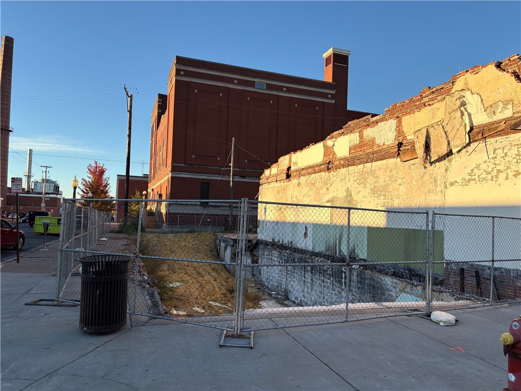 244 Main Street E Menomonie WI 54751 1596358 image3