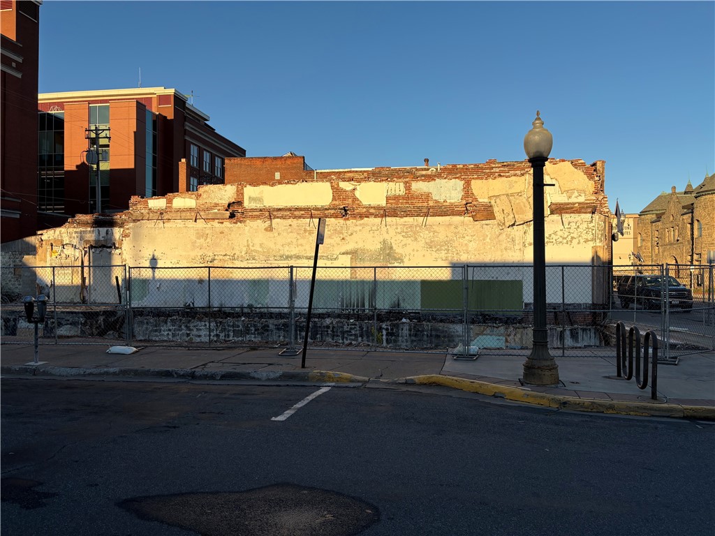 244 Main Street E Menomonie WI 54751 1596358 image4