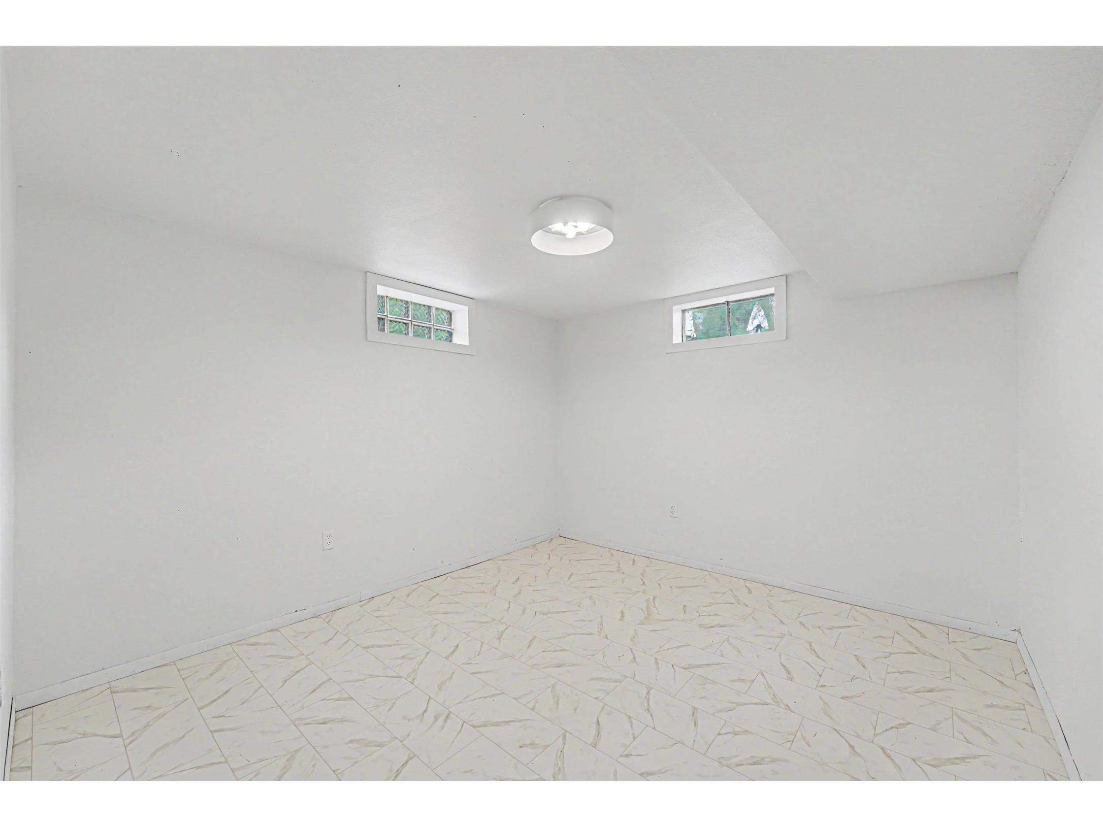 2440 Lasalle Street Eau Claire WI 54703 1602432 image33