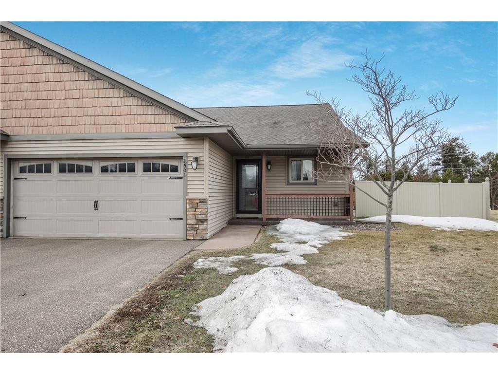 2501 Lake Court Altoona WI 54720 1571978 image1