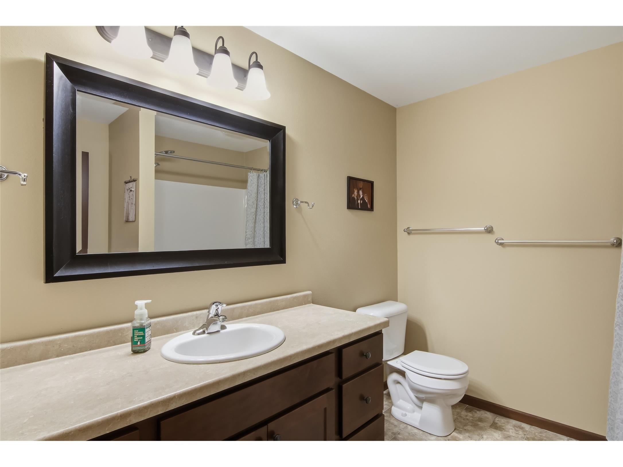 2508 State Street Eau Claire WI 54701 1602392 image18