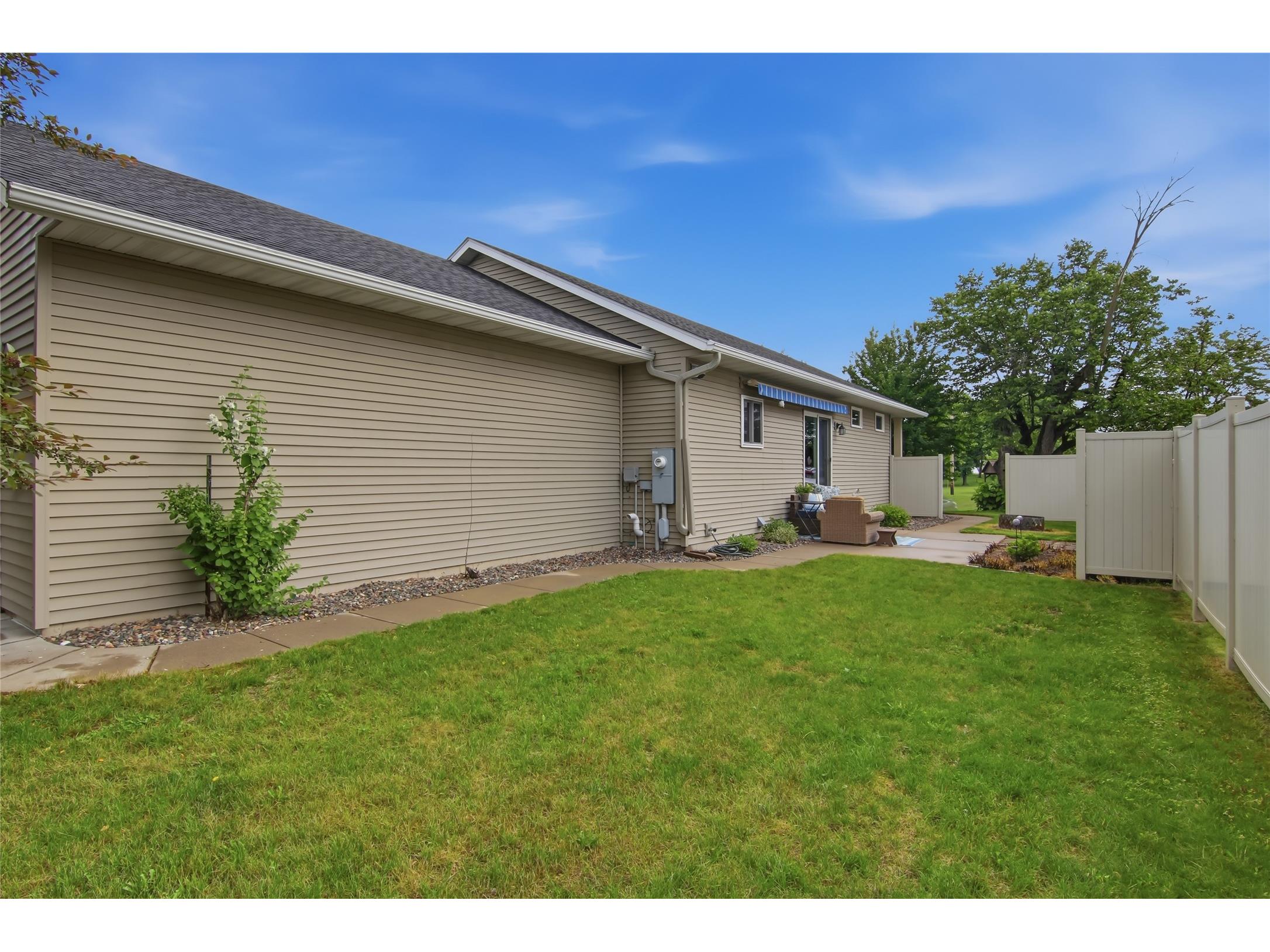 2508 State Street Eau Claire WI 54701 1602392 image7