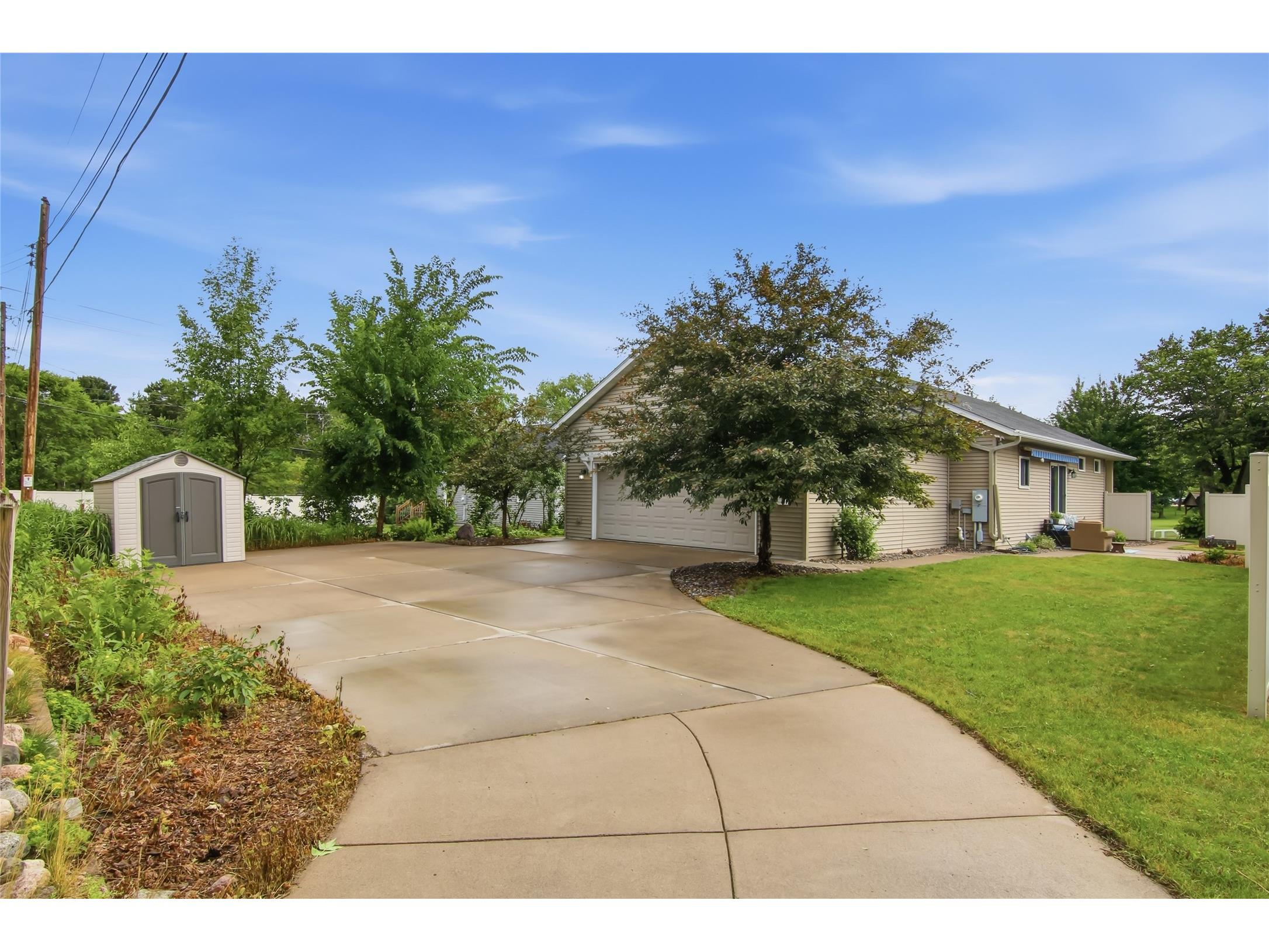 2508 State Street Eau Claire WI 54701 1602392 image8