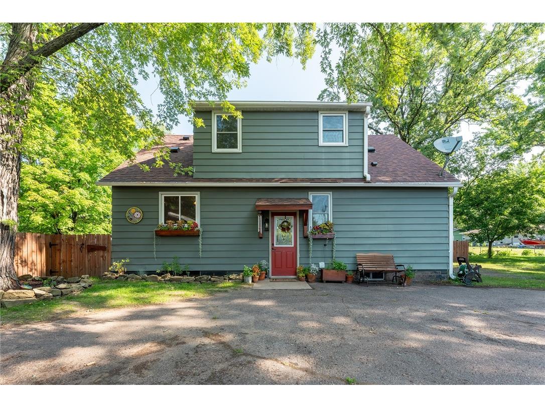 2512 Botsford Avenue Altoona WI 54720 1574955 image1