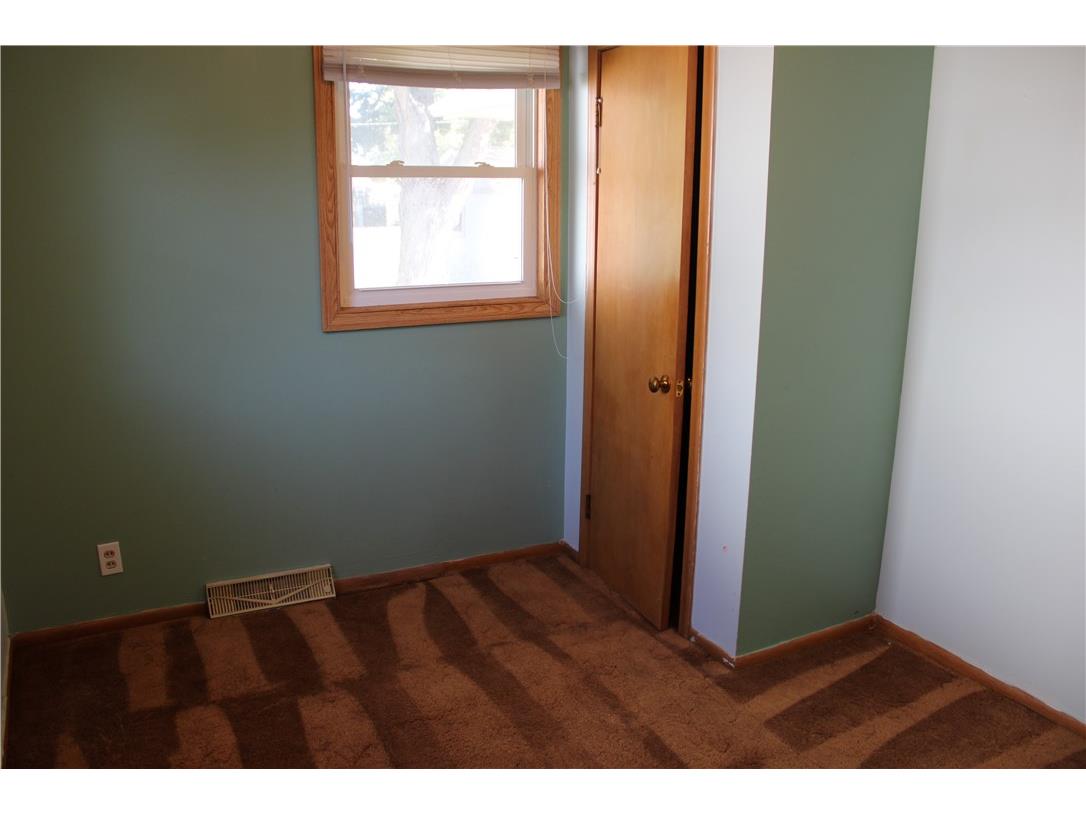 2517 Blakeley Avenue Eau Claire WI 54701 1594449 image11