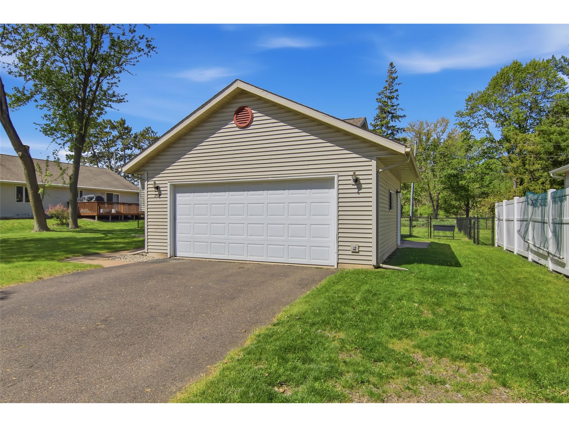 2518 Pine View Road Eau Claire WI 54703 1601539 image2