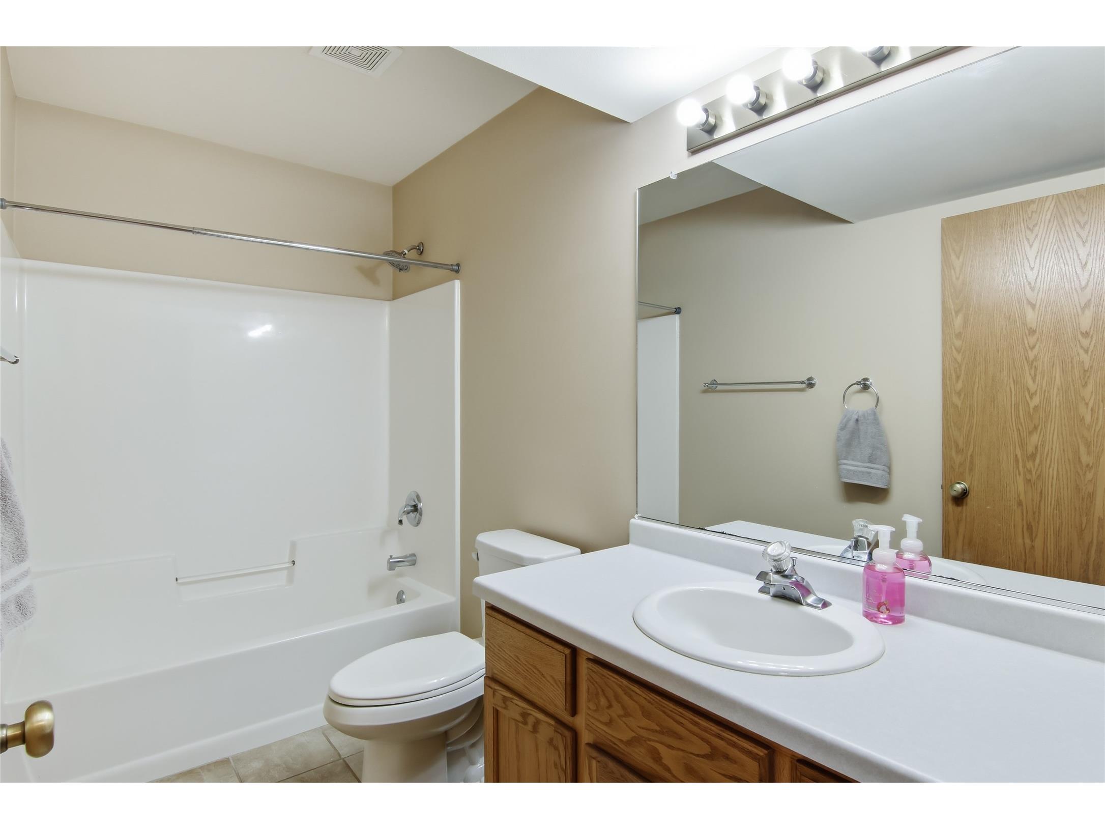 2518 Pine View Road Eau Claire WI 54703 1601539 image23