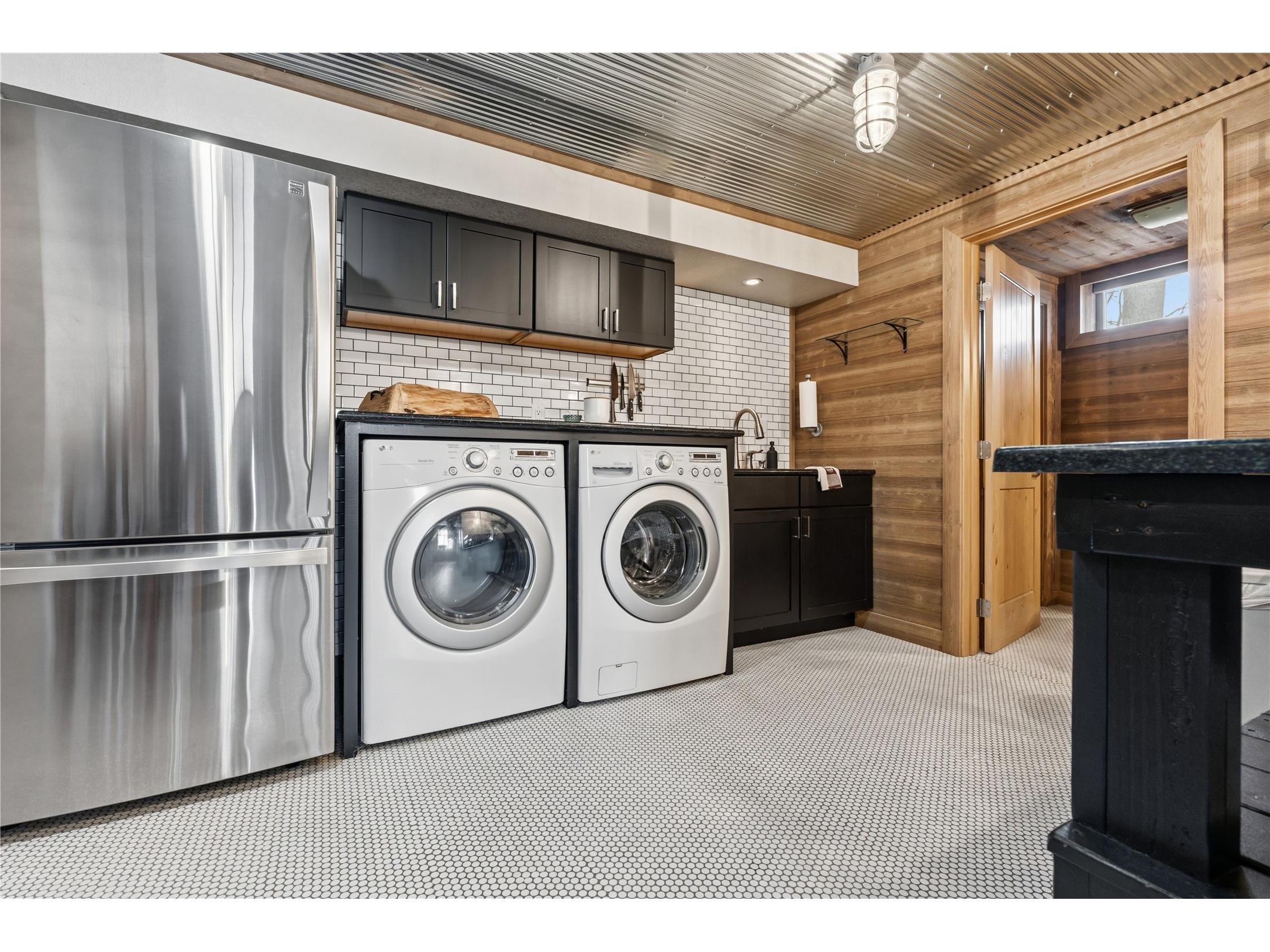 2525 27 1/4 27 3/4 Street #B Rice Lake WI 54868 - Red Cedar 1599925 image17