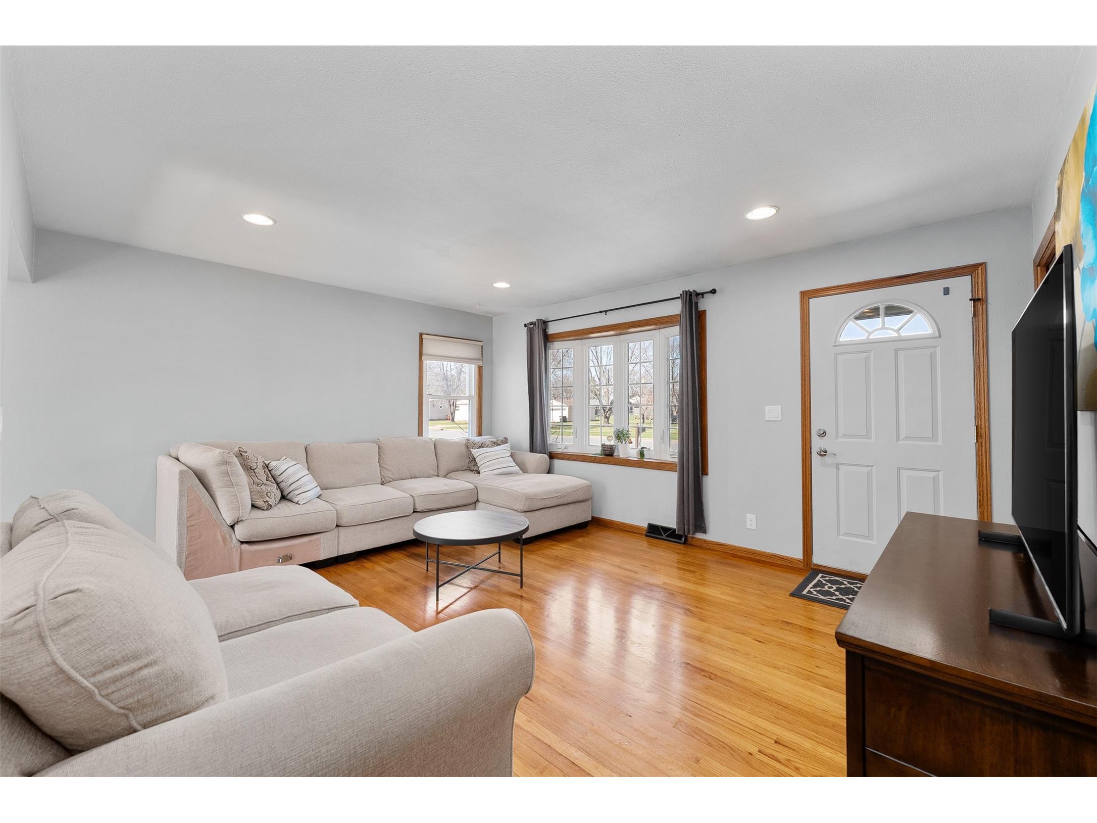 2527 Lynn Avenue Altoona WI 54720 1600024 image10