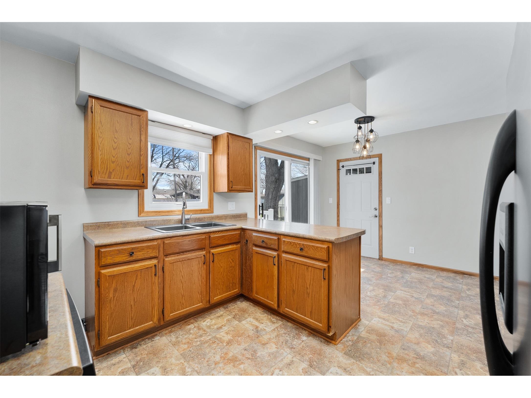 2527 Lynn Avenue Altoona WI 54720 1600024 image14