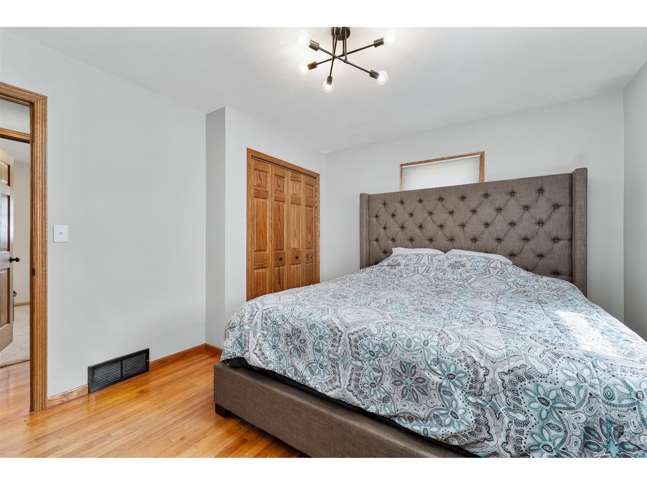 2527 Lynn Avenue Altoona WI 54720 1600024 image19
