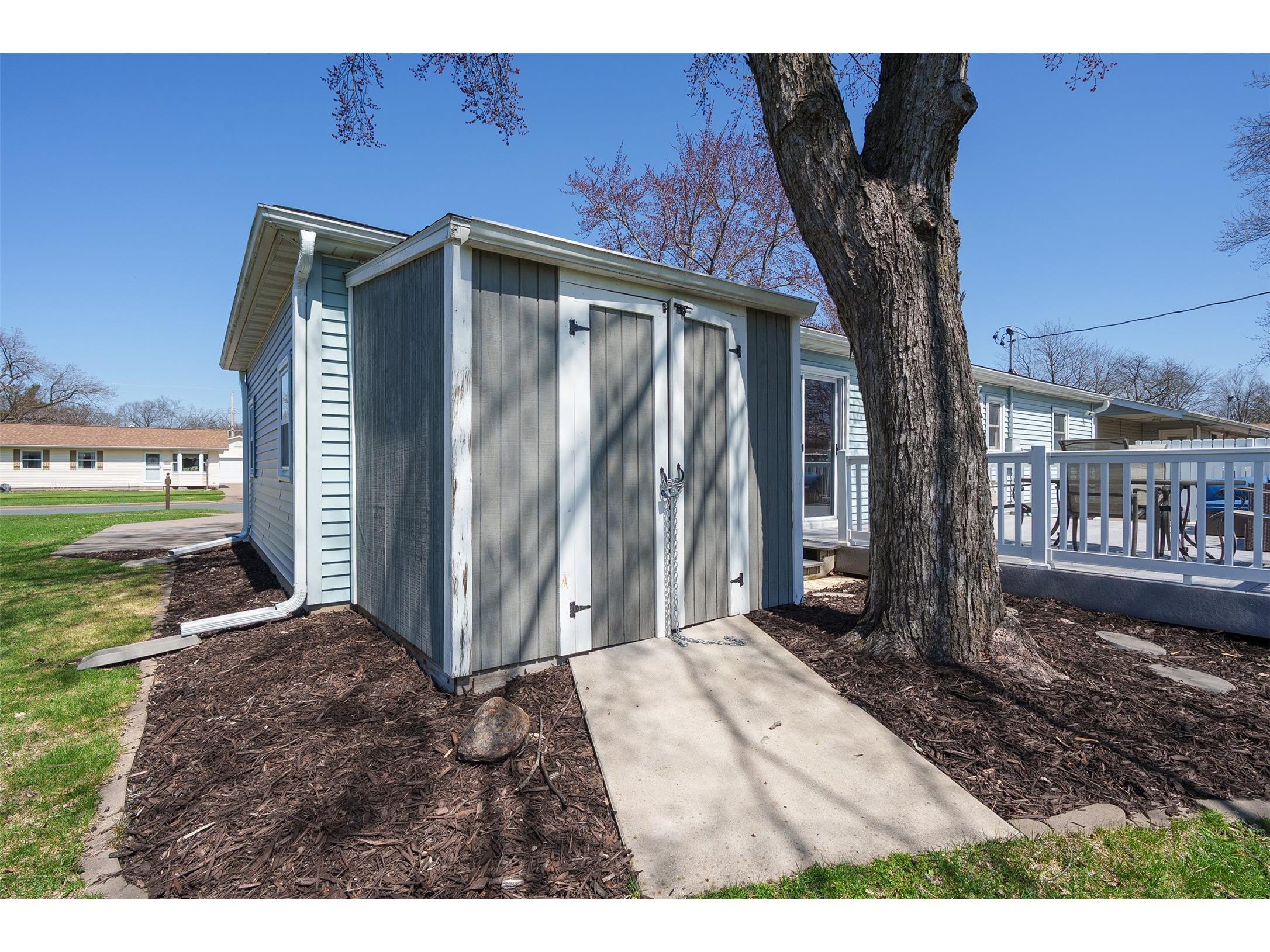 2527 Lynn Avenue Altoona WI 54720 1600024 image37