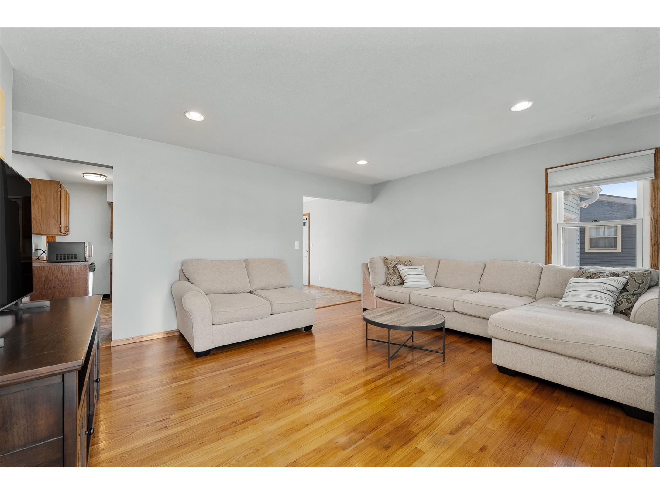 2527 Lynn Avenue Altoona WI 54720 1600024 image8